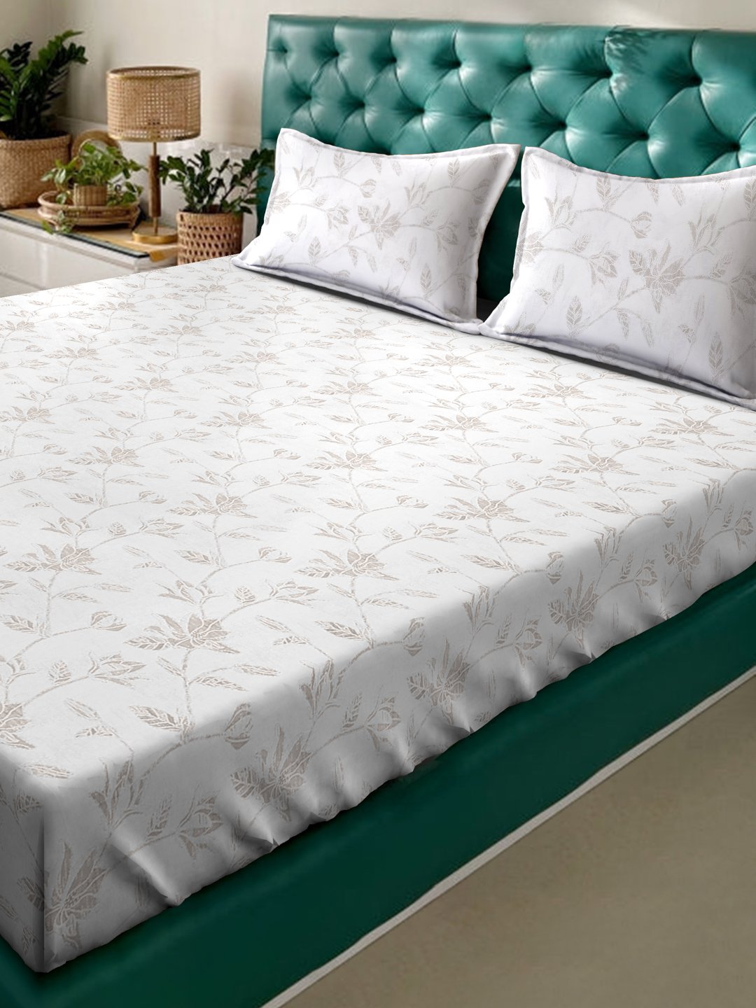 White Floral 400 TC Pure Cotton Super King Double Bedsheet with 2 Pillow Covers