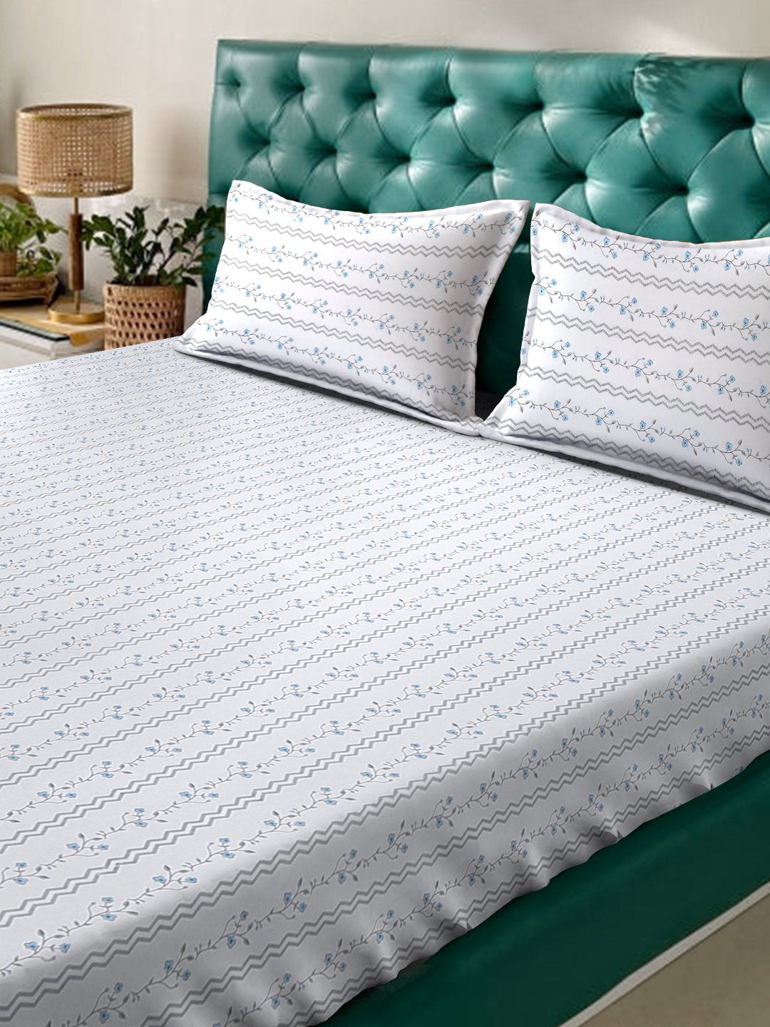 White Floral 400 TC Pure Cotton Super King Double Bedsheet with 2 Pillow Covers