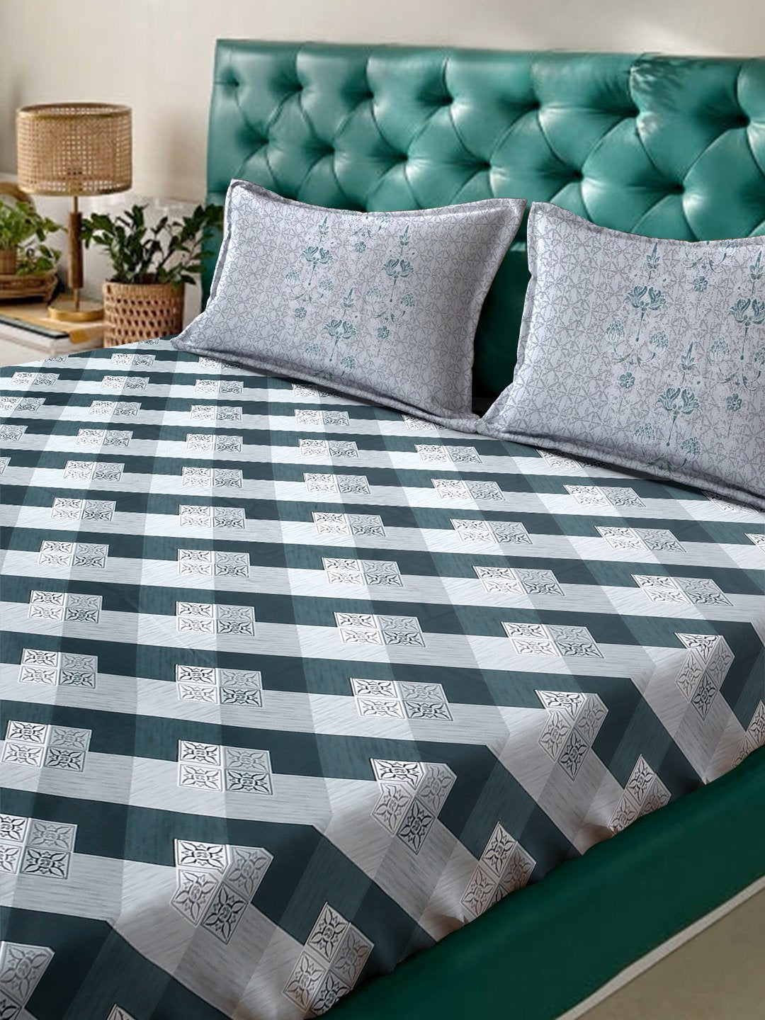 Green Geometric 400 TC Pure Cotton Super King Fitted Double Bedsheet with 2 Pillow Covers