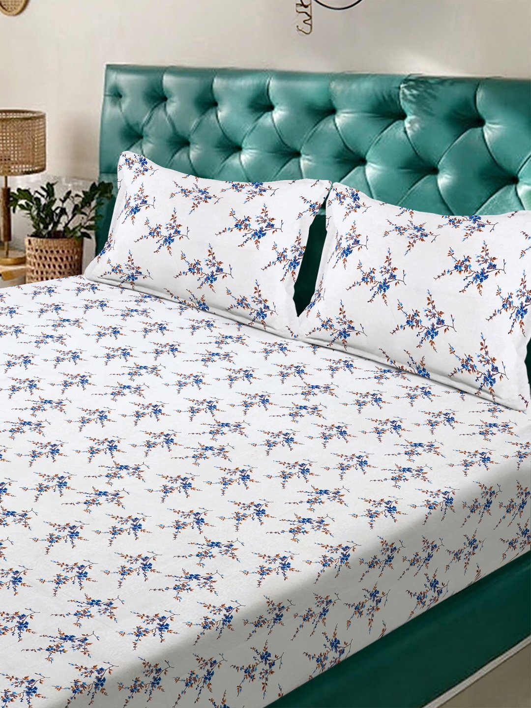 White Floral 300 TC Cotton Blend Double Bedsheet with 2 Pillow Covers