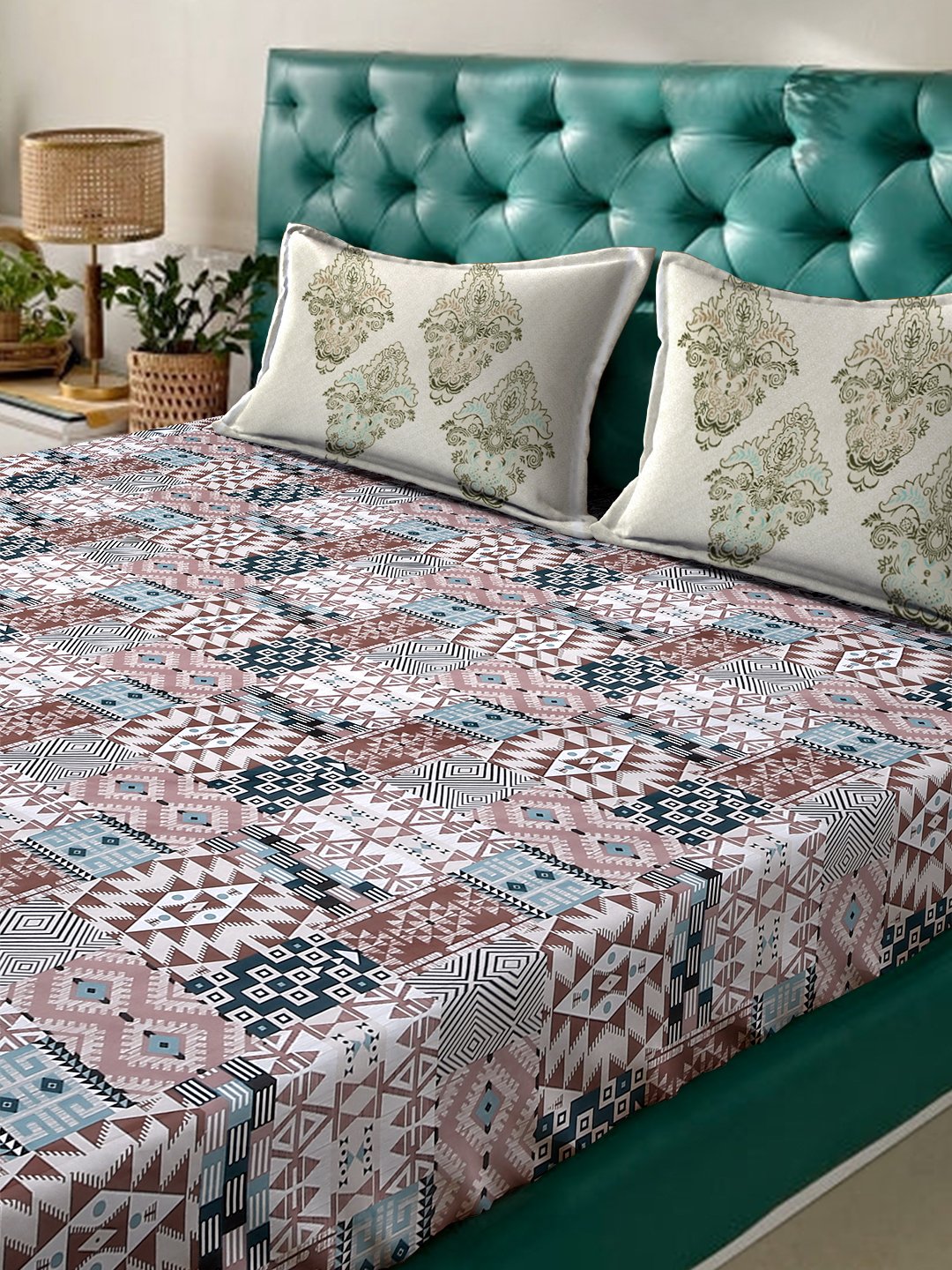 Multi Geometric 400 TC Pure Cotton Super King Double Bedsheet with 2 Pillow Covers