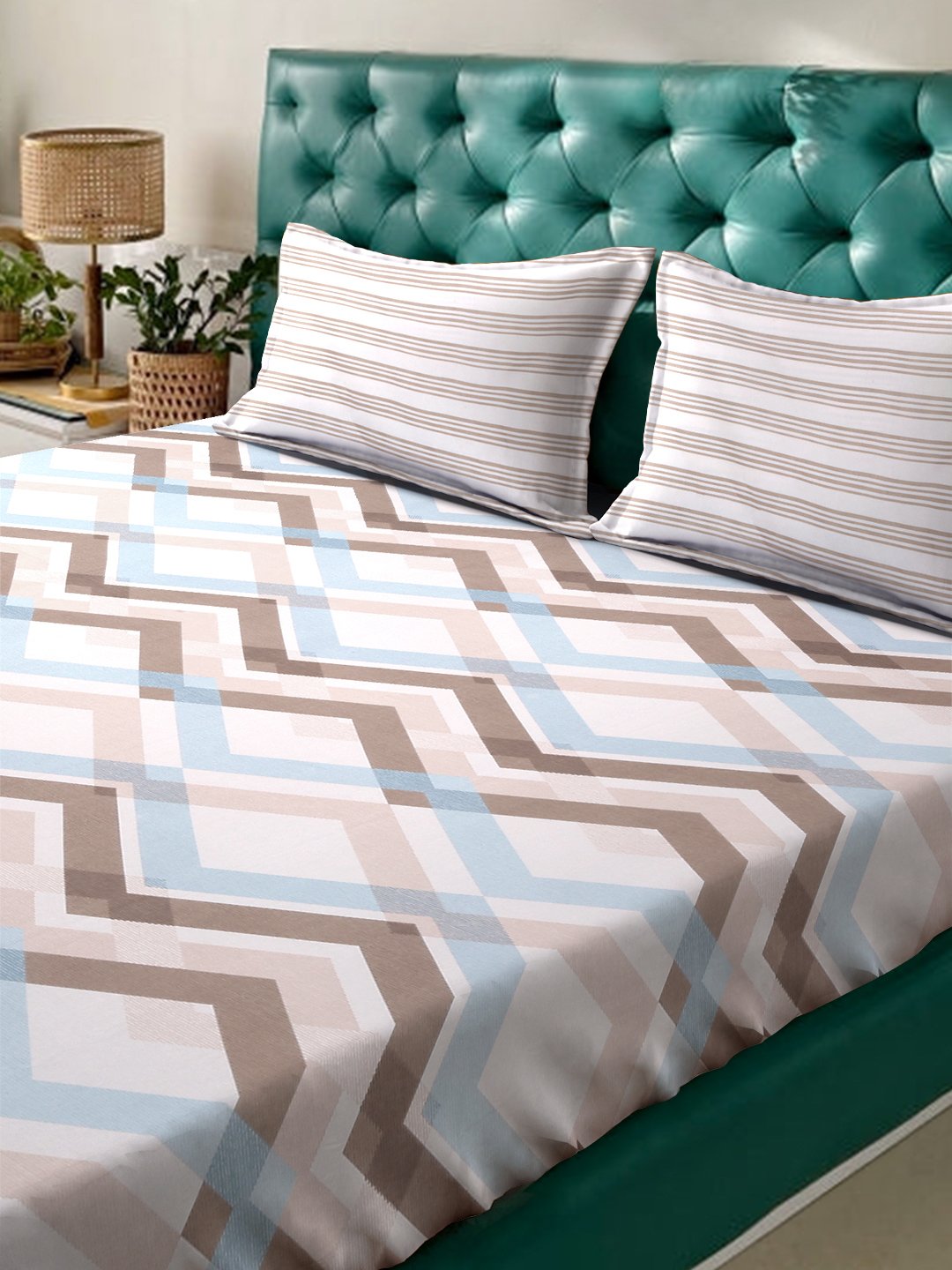 Multi Abstract 300 TC Cotton Blend Double Bedsheet in Book Fold Packing