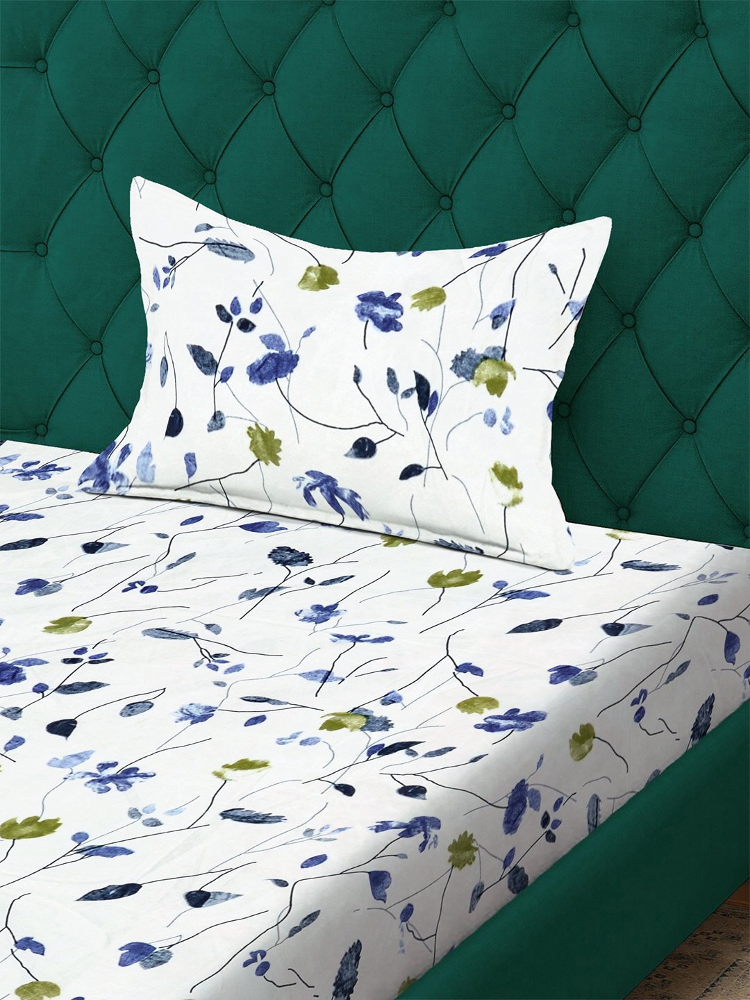 White Floral 300 TC Cotton Blend Single Bedsheet with Pillow Cover