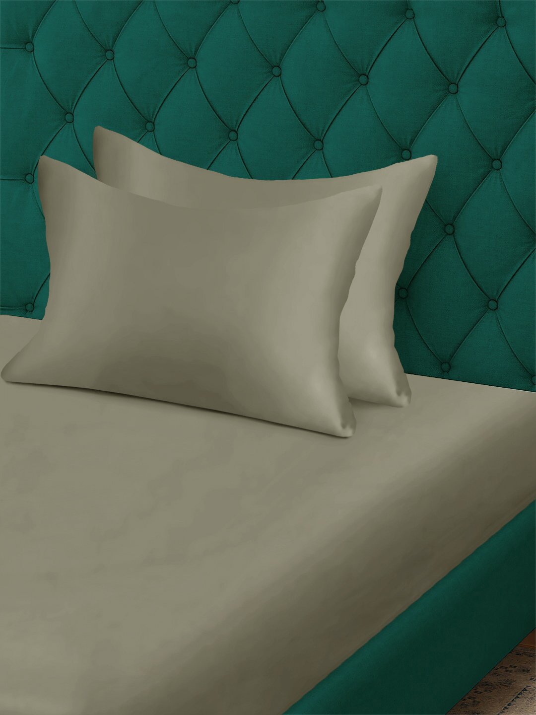 Brown Solid 300 TC Cotton Blend Fitted Single Bedsheet with 2 Pillow Covers
