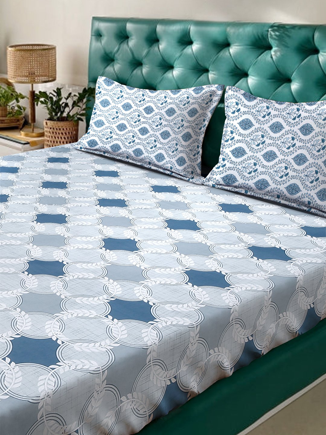 Blue Geometric 400 TC Pure Cotton Double Bedsheet with 2 Pillow Covers