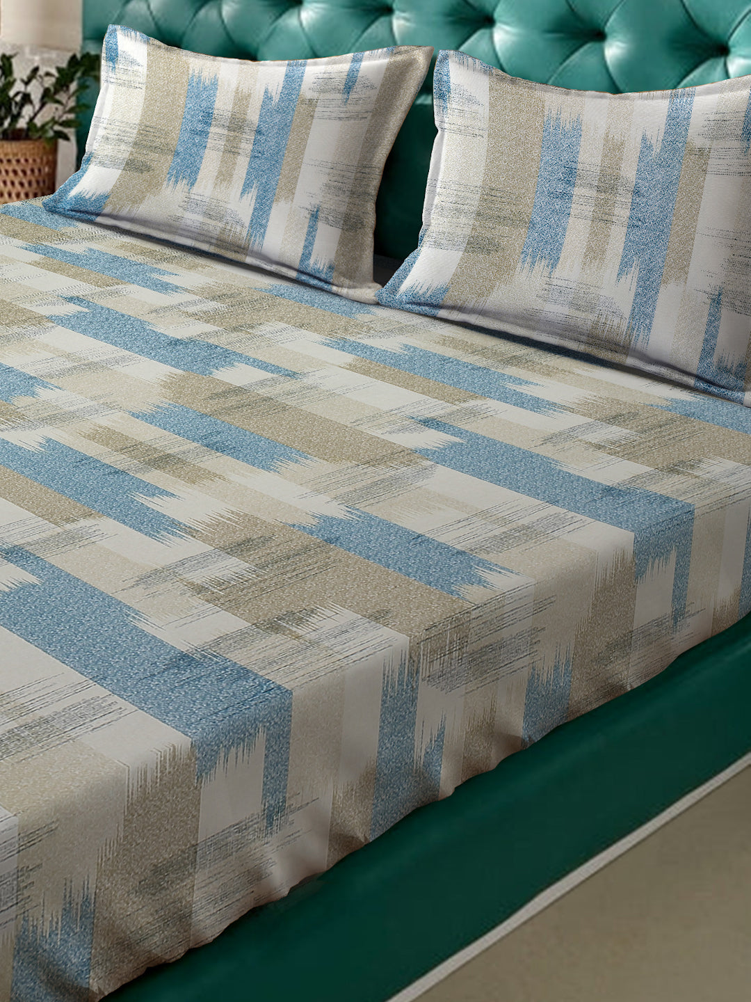 Klotthe Multicolor Geometric 400 TC Pure Cotton Double Bedsheet with 2 Pillow Covers