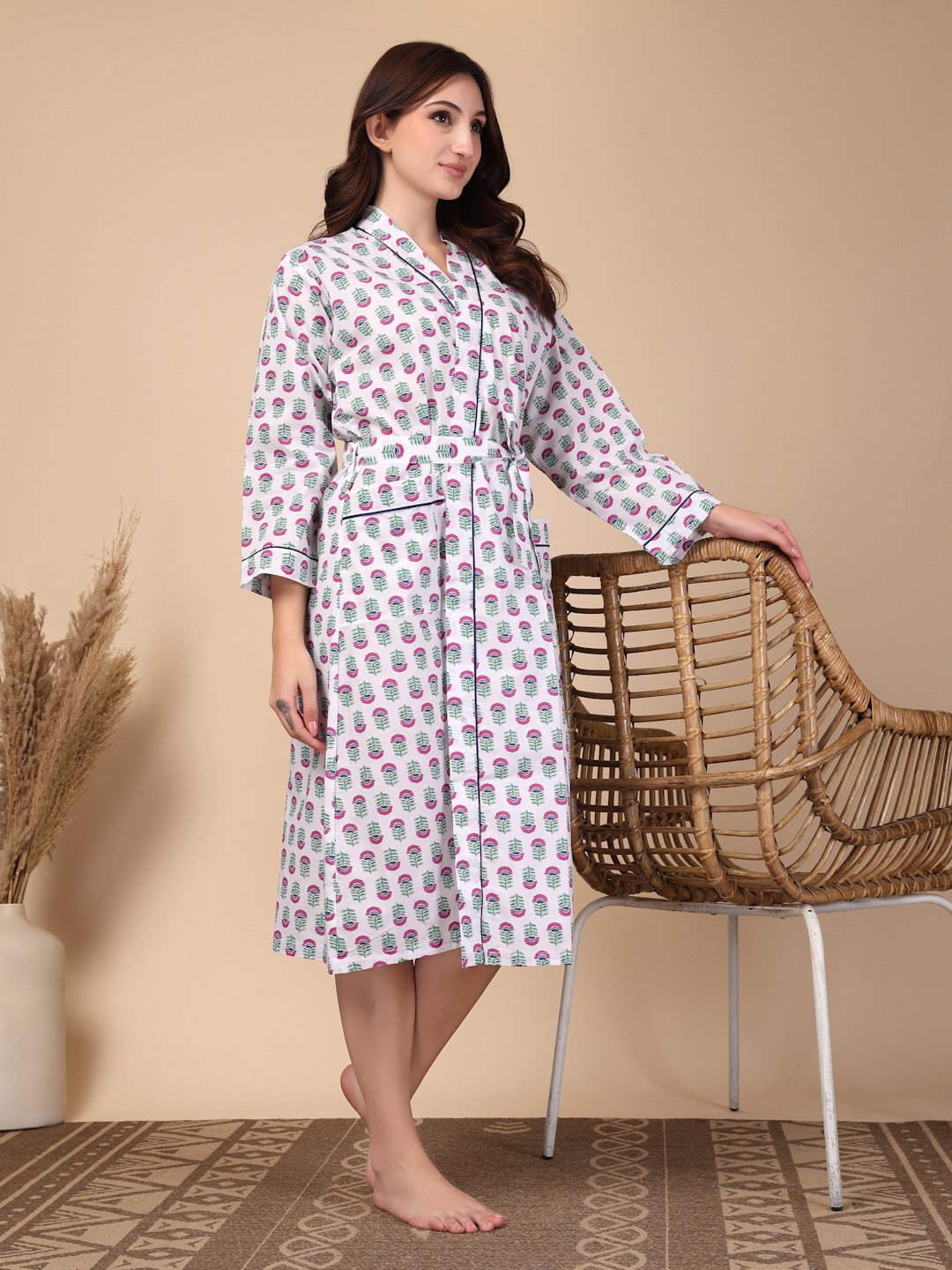 Women Printed White Floral Pure Cotton Bath Robe With Belt