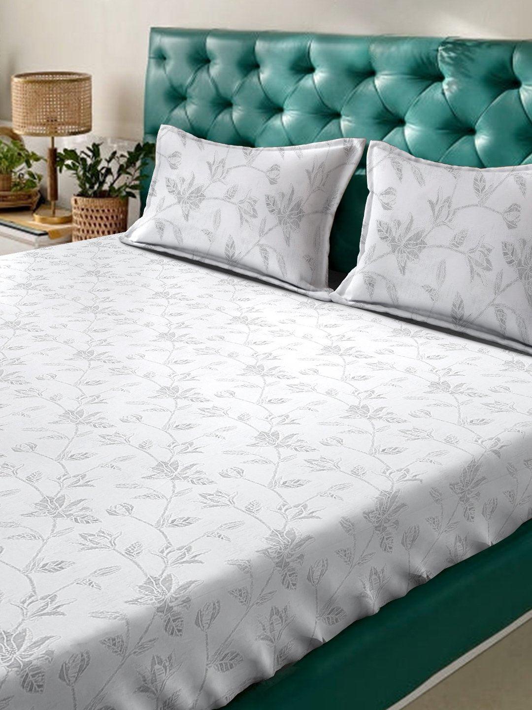 White Floral 400 TC Pure Cotton Super King Double Bedsheet with 2 Pillow Covers