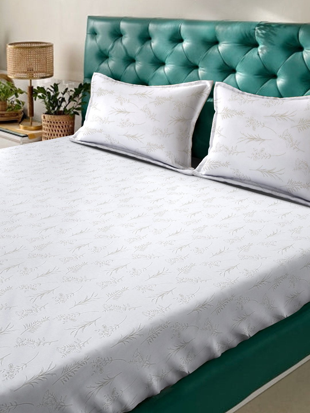 White Floral 400 TC Pure Cotton Super King Double Bedsheet with 2 Pillow Covers