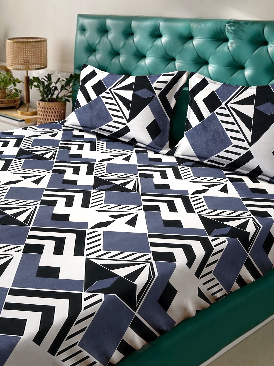 Geometric 300 TC Cotton Blend Double Bedsheet in Book Fold Packing