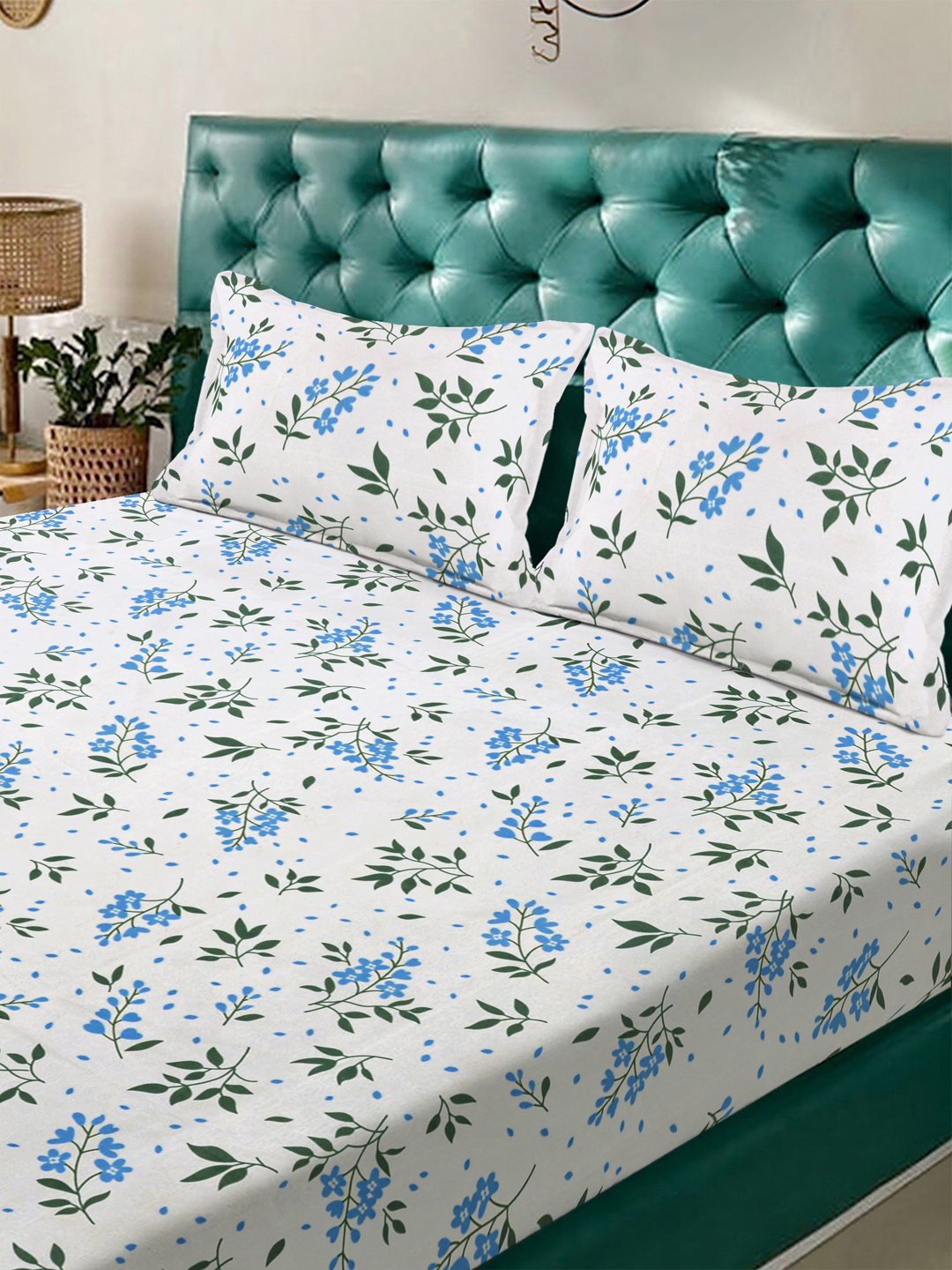 White Floral 300 TC Cotton Blend Double Bedsheet in Book Fold Packing