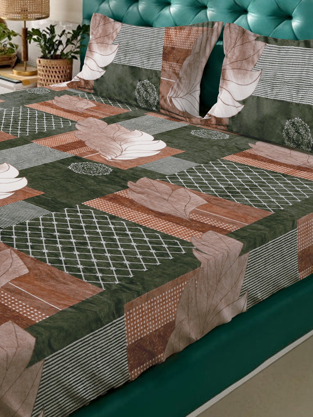 Multicolor Floral Woolen Fitted Double Bed Sheet with 2 Pillow Covers