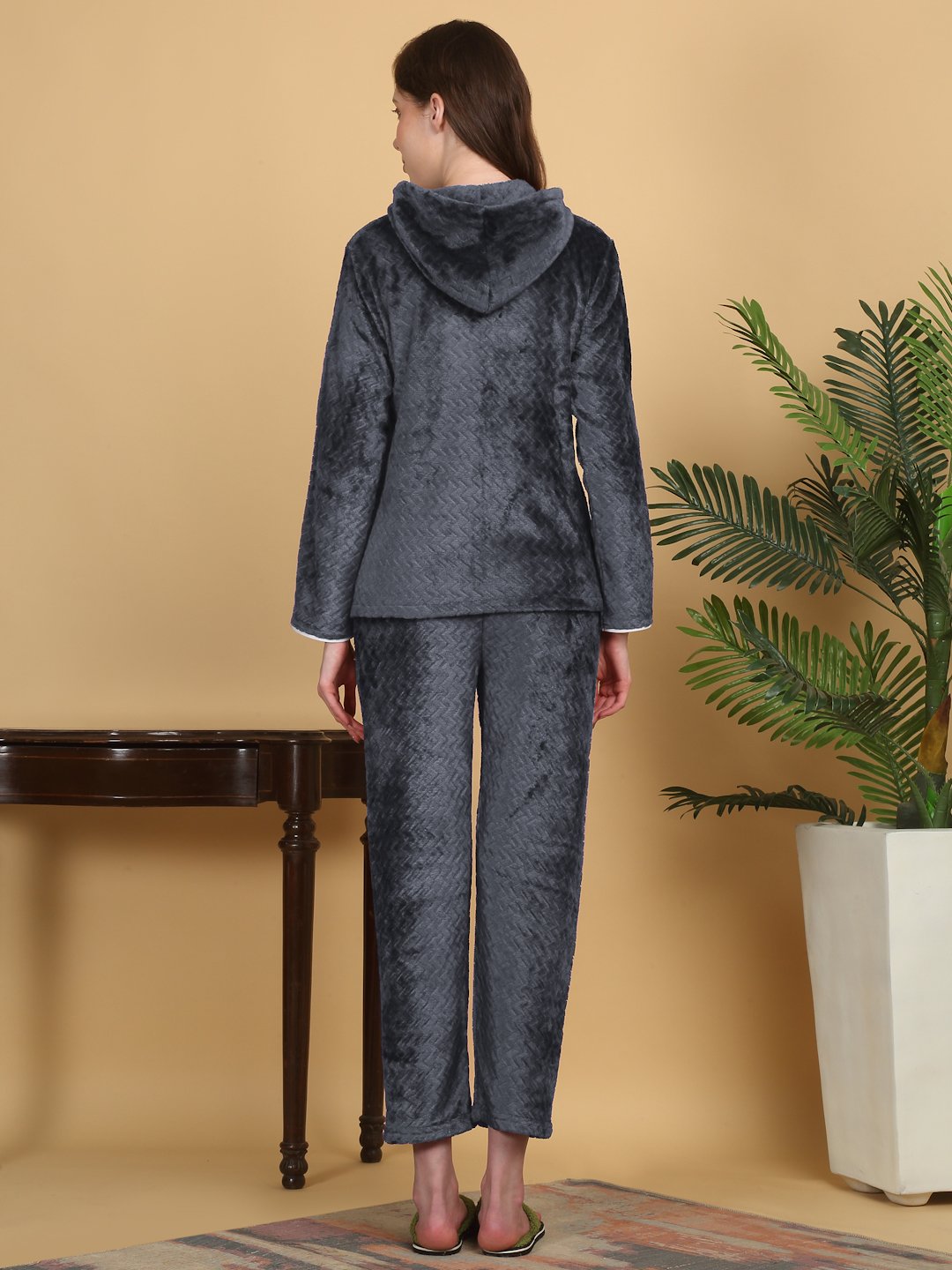 Women Grey Solid Hooded Woolen Night Suit