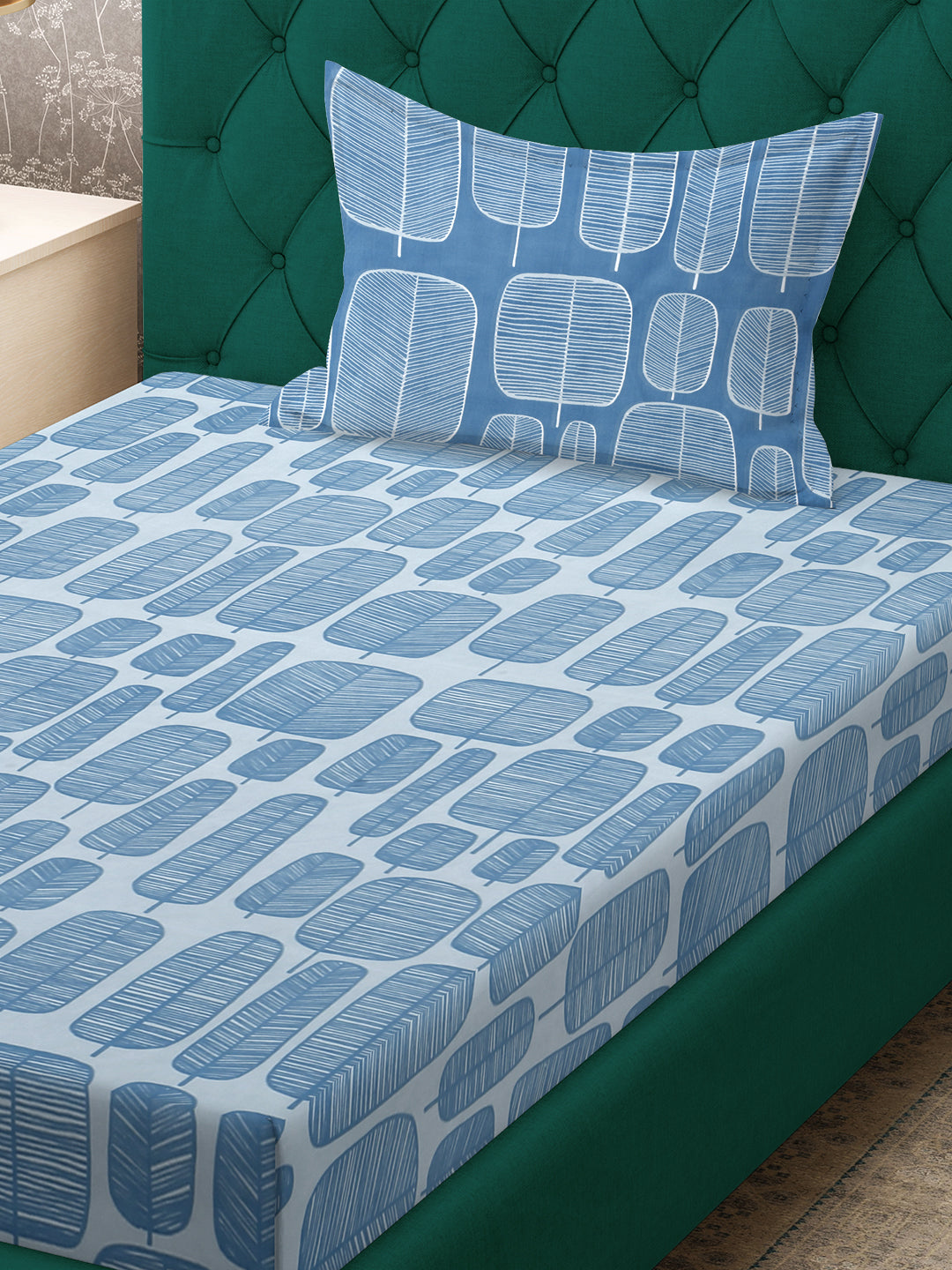 Klotthe Turquoise Geometric 300 TC Cotton Blend Fitted Single Bedsheet with Pillow Cover
