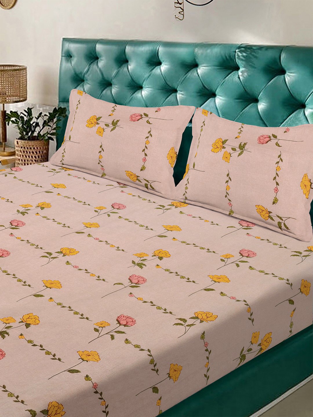 Peach Floral 300 TC Cotton Blend Fitted Double Bedsheet with 2 Pillow Covers