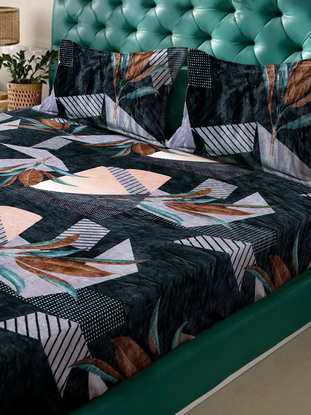 Klotthe Multi Floral Woolen Double Bed Sheet with 2 Pillow Covers