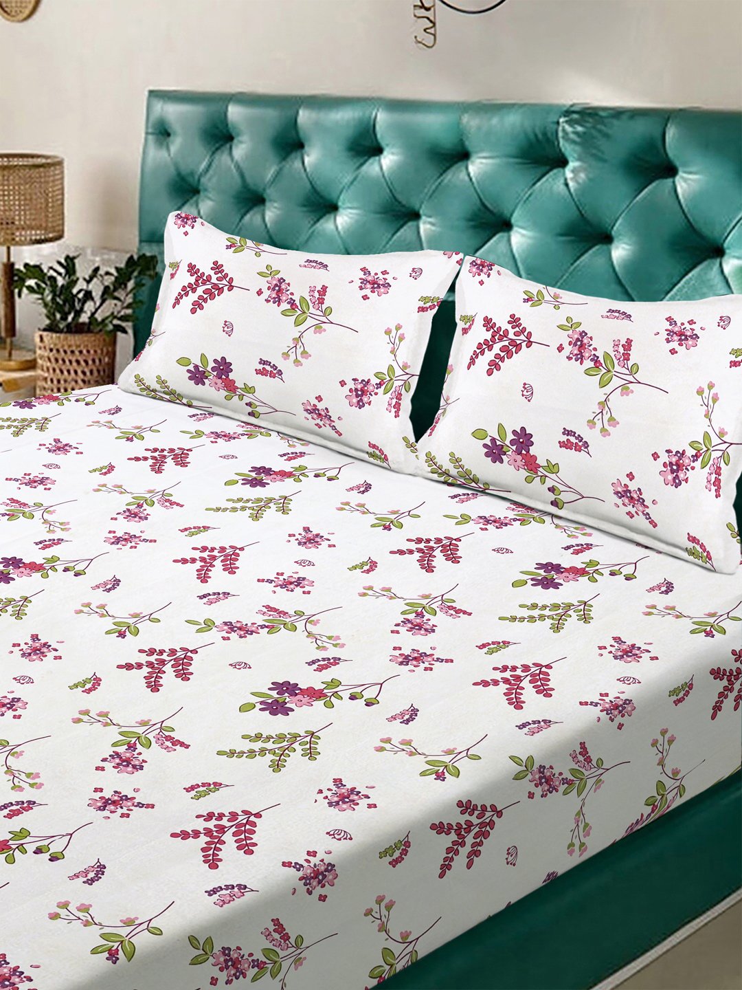 White Floral 300 TC Cotton Blend Double Bedsheet with 2 Pillow Covers