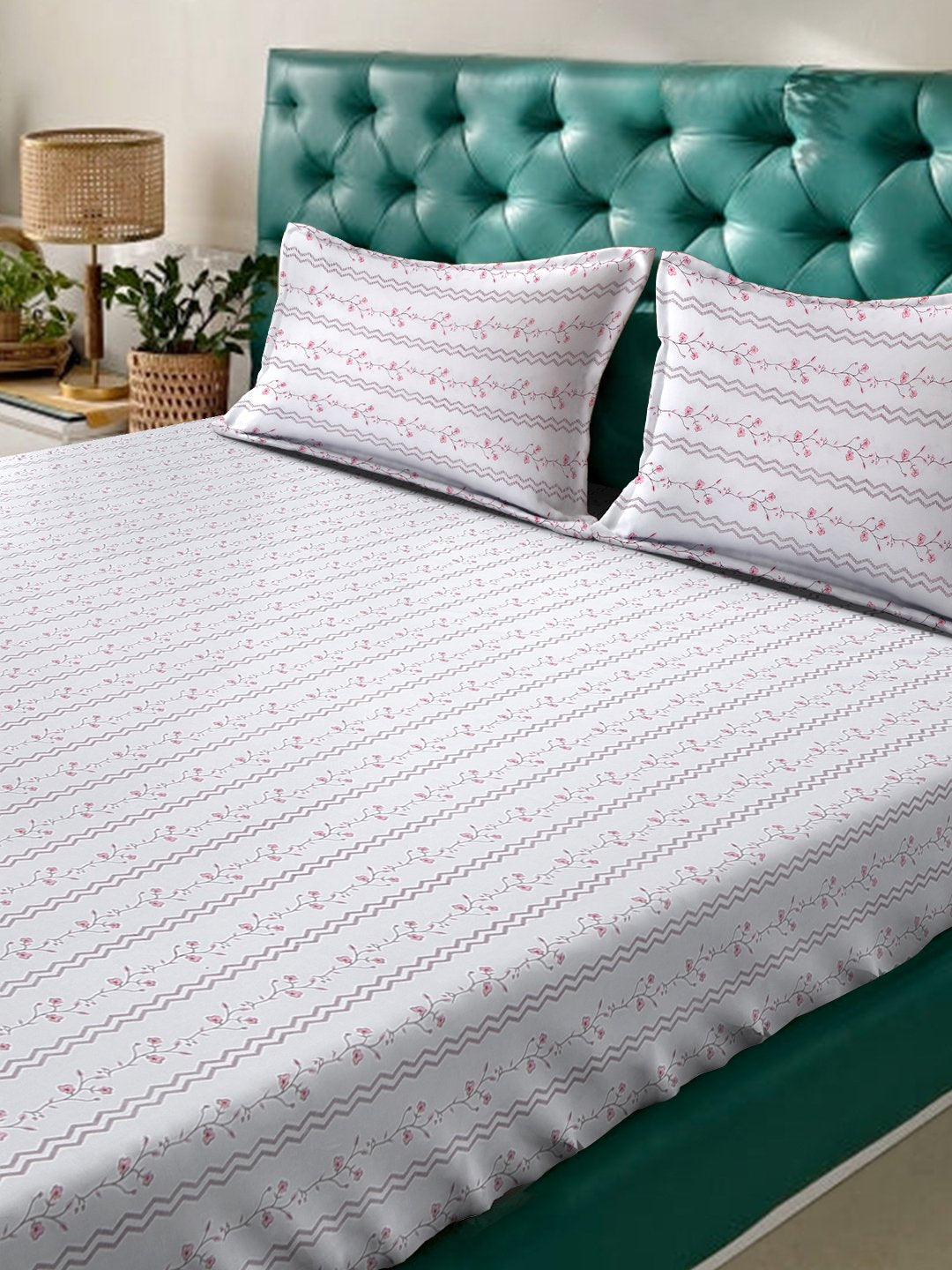 White Floral 400 TC Pure Cotton Super King Double Bedsheet with 2 Pillow Covers