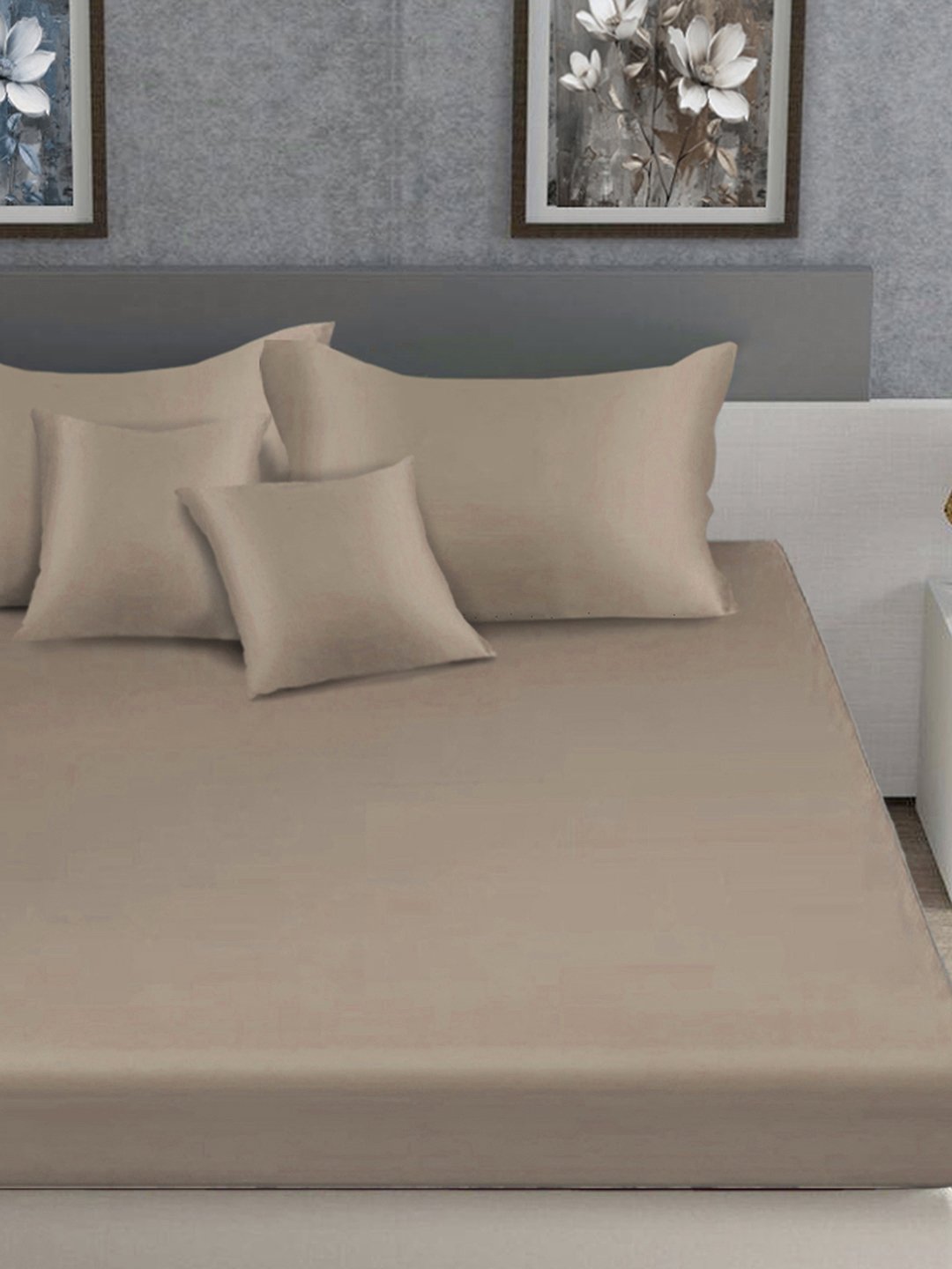 Beige Solid 400 TC Satin Fitted Super King Double Bedsheet with 2 Pillow Covers & 2 Cushion Covers