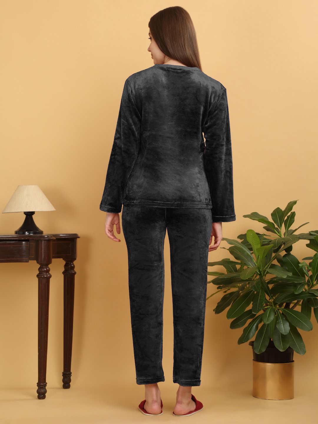Klotthe Women Black Solid Woolen Night Suit