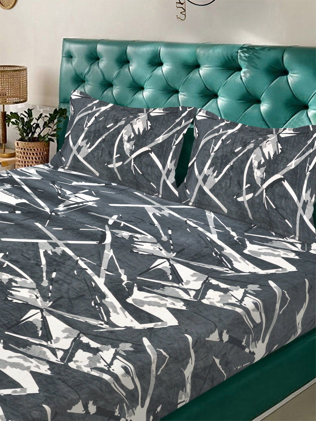 Grey Geometric Woolen Double Bedsheet with 2 Pillow Covers