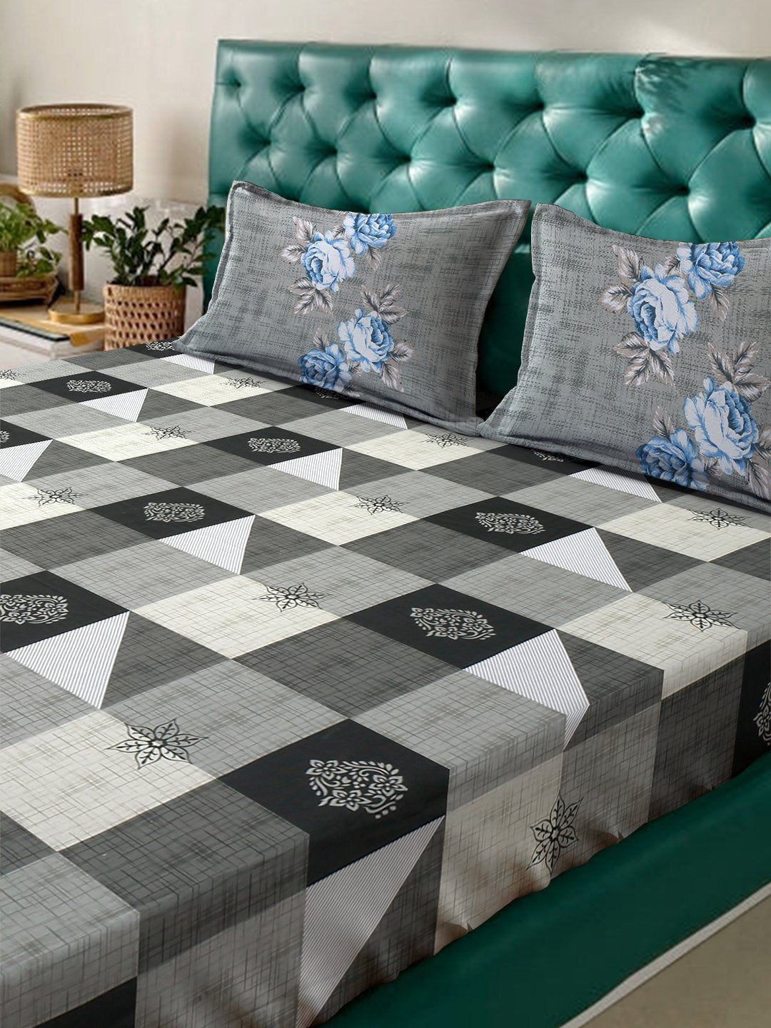 Grey Geometric 400 TC Pure Cotton Super King Fitted Double Bedsheet with 2 Pillow Covers