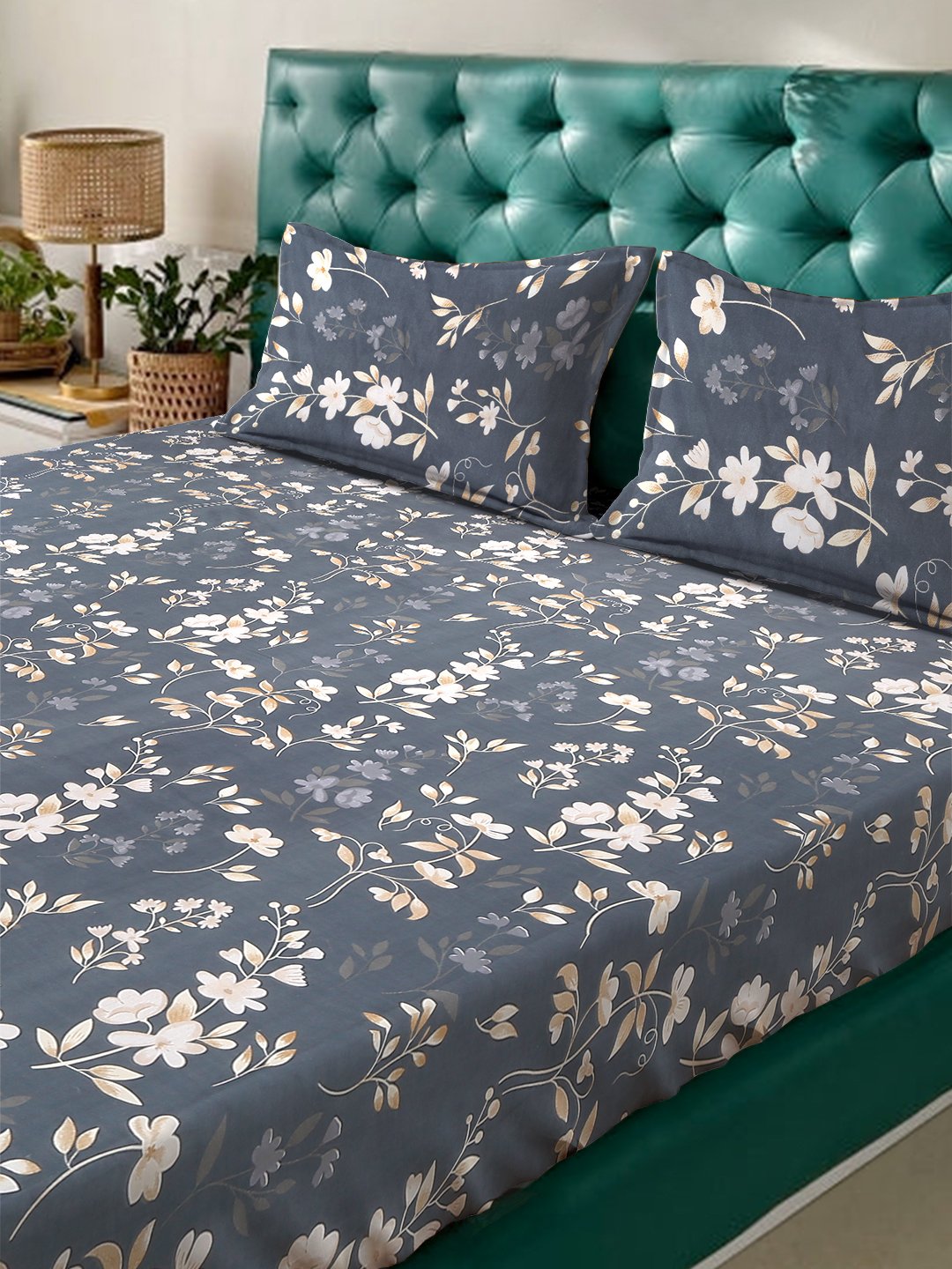 Floral 300 TC Cotton Blend Double Bedsheet in Book Fold Packing
