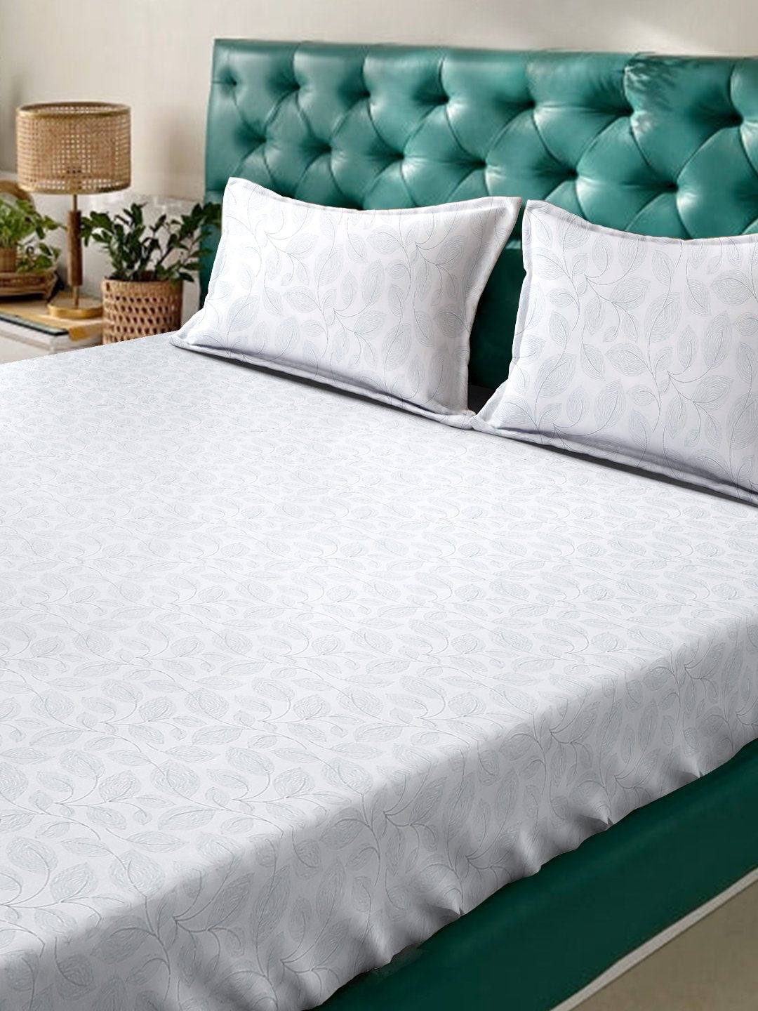 White Floral 400 TC Pure Cotton Super King Double Bedsheet with 2 Pillow Covers
