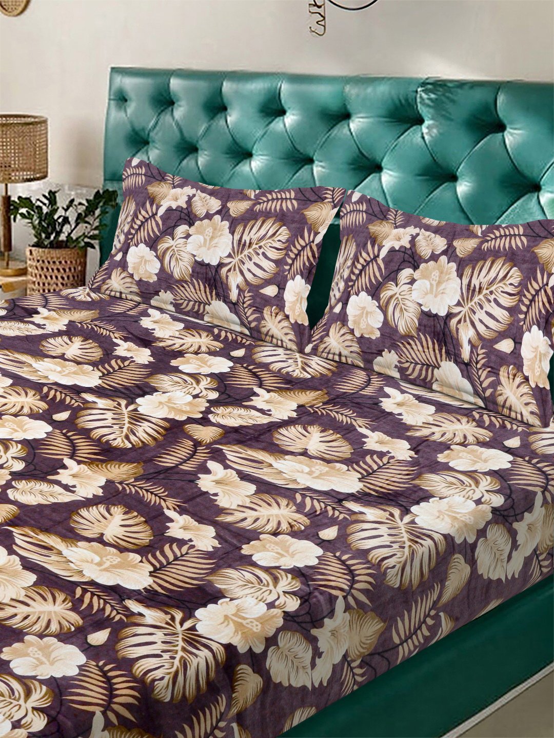 Brown Floral Super King Woolen Double Bedsheet with 2 Pillow Covers