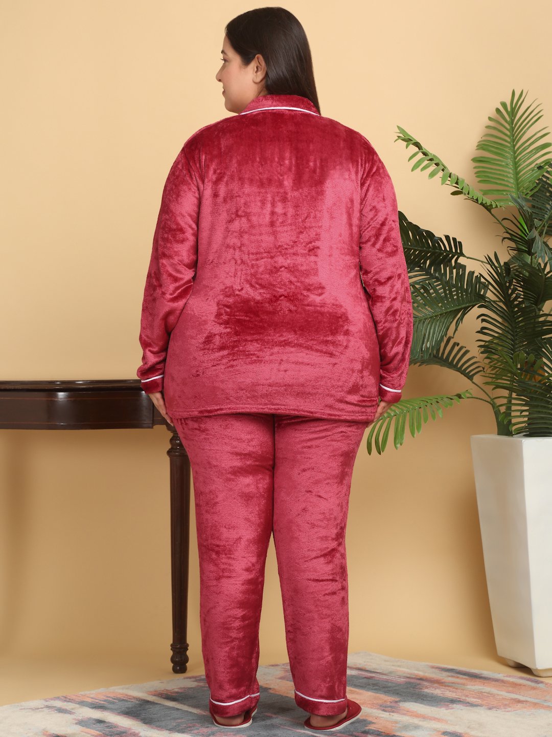 Women Red Solid Plus Size Woolen Night Suit