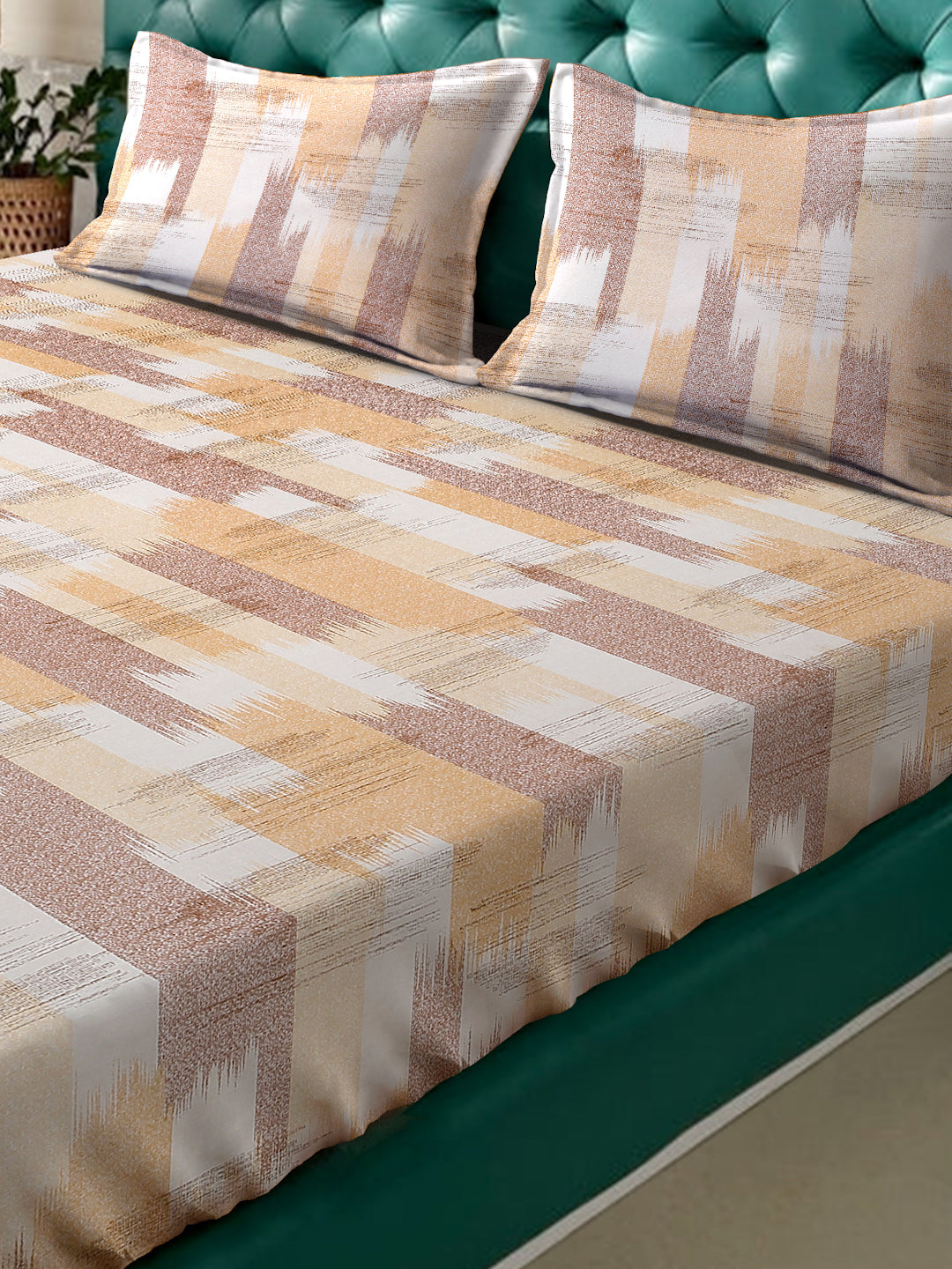 Klotthe Multicolor Geometric 400 TC Pure Cotton Double Bedsheet with 2 Pillow Covers