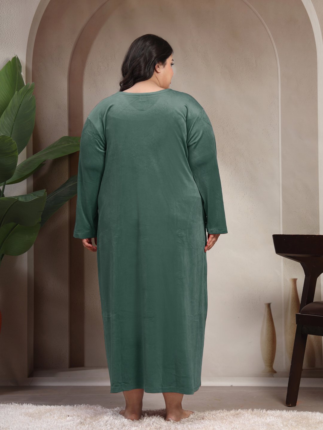 Klotthe Green Solid Soft touch Velvet Maxi Nightdress