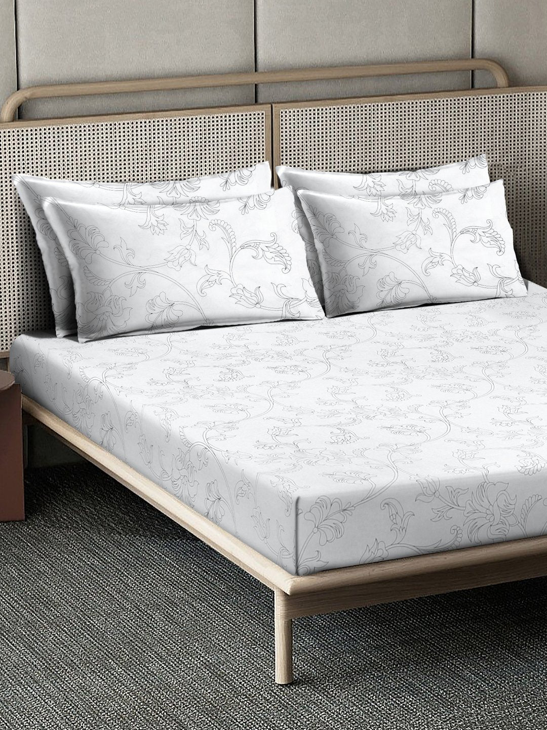 OffWhite Floral 400 TC Pure Cotton Fitted Super King Double Bedsheet with 4 Pillow Covers