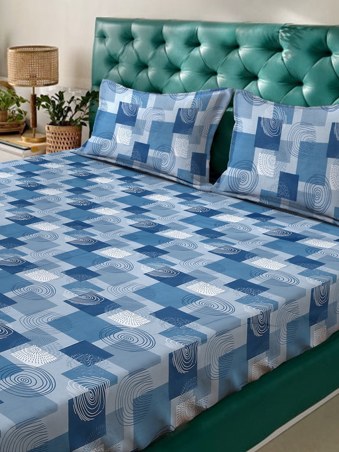Blue Geometric 400 TC Pure Cotton Double Bedsheet with 2 Pillow Covers