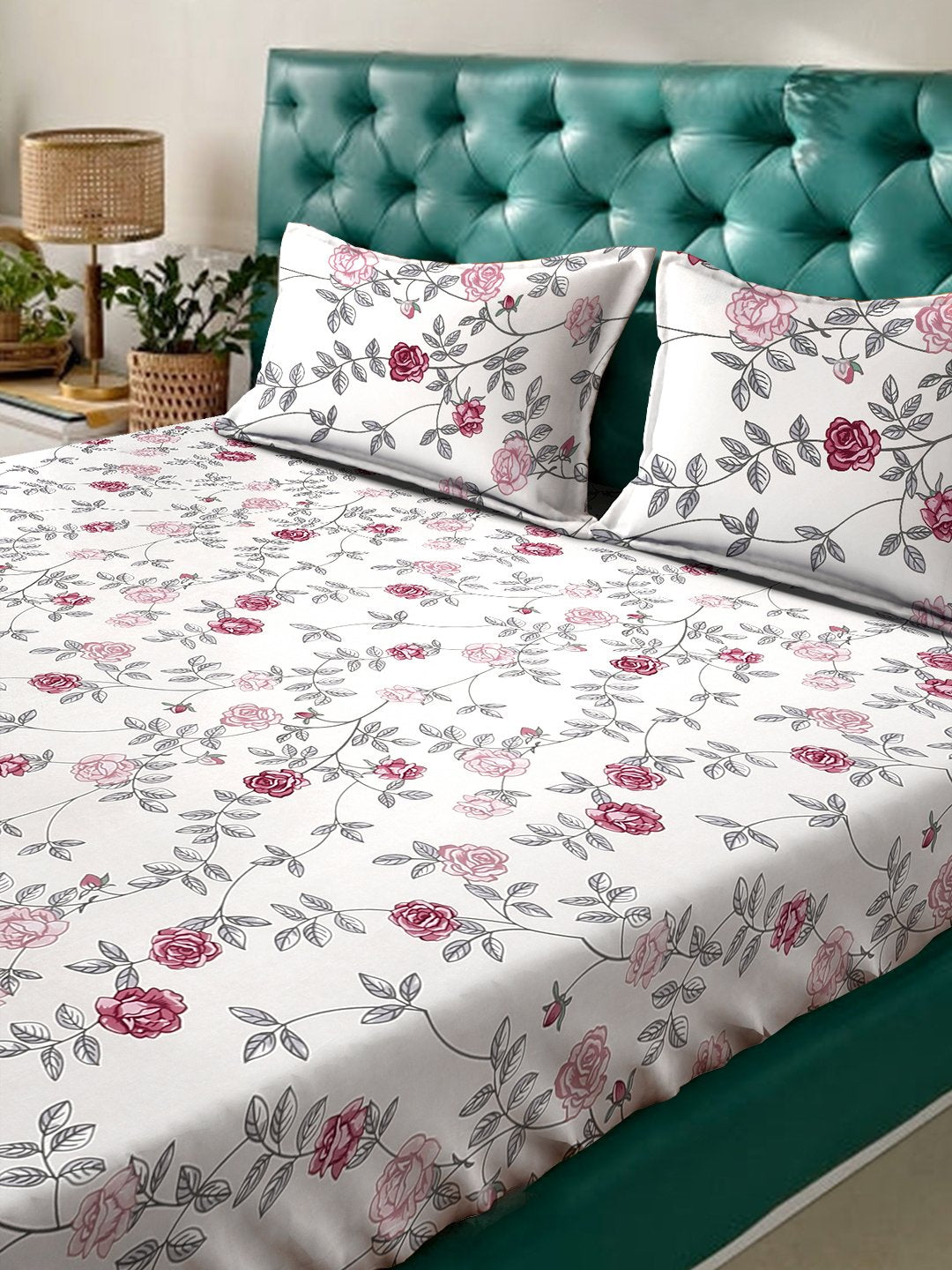 Cream Floral 300 TC Cotton Blend Fitted Double Bedsheet with 2 Pillow Covers