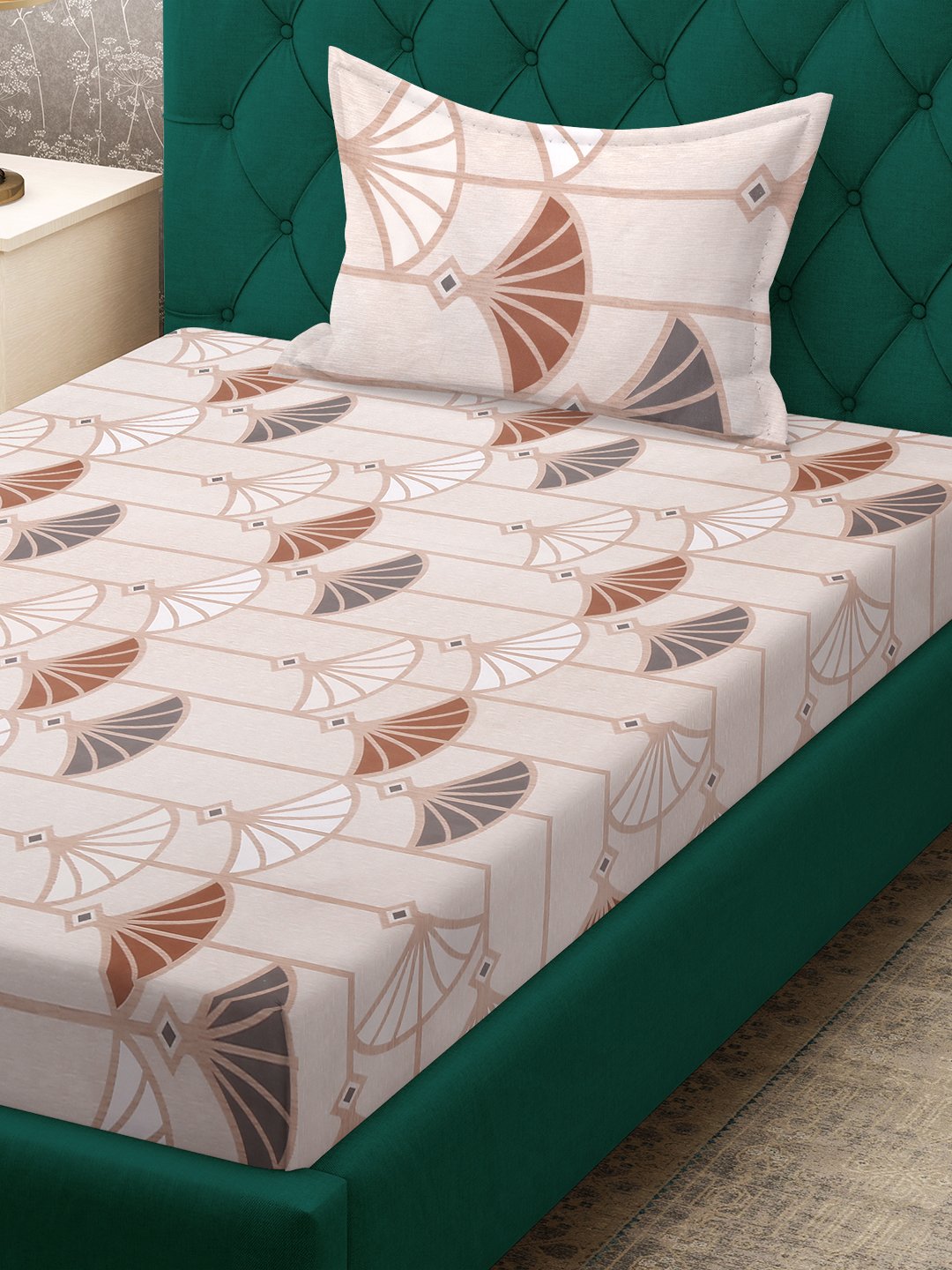 Cream Floral 300 TC Cotton Blend Single Bedsheet Set in Book Fold Packing