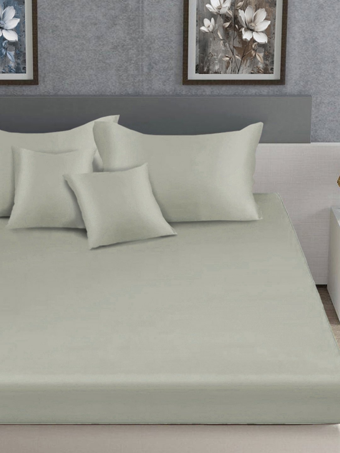 Cream Solid 400 TC Satin Fitted Super King Double Bedsheet with 2 Pillow Covers & 2 Cushion Covers