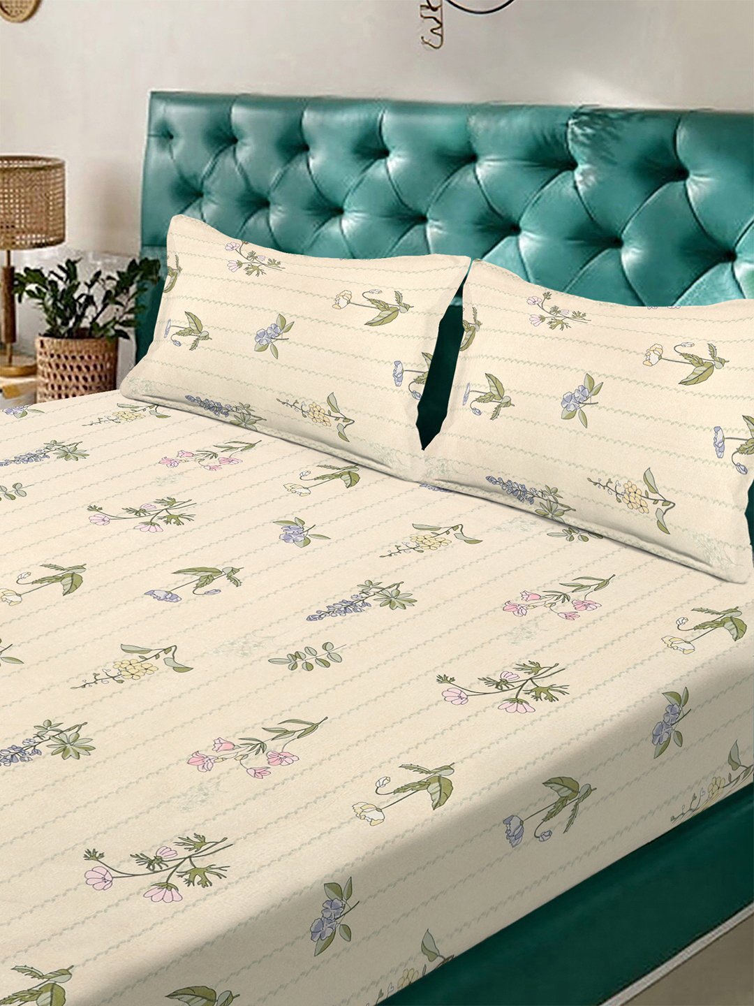 Cream Floral 300 TC Cotton Blend Double Bedsheet with 2 Pillow Covers