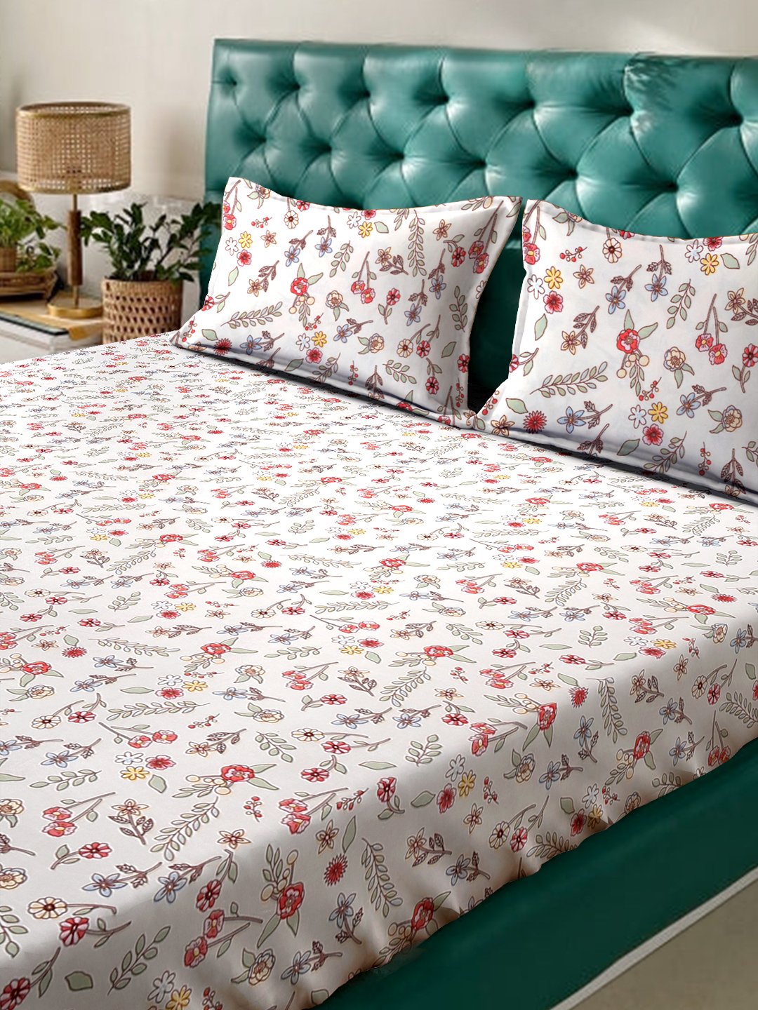 Off White Floral 300 TC Cotton Blend Fitted Super King Double Bedsheet with 2 Pillow covers