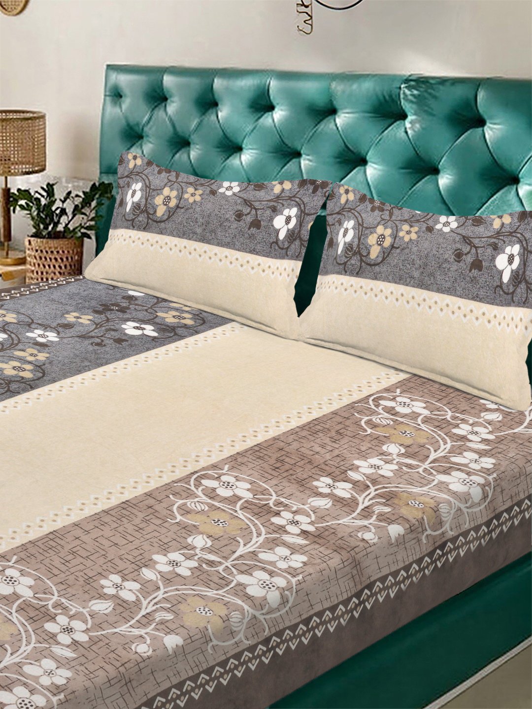 Brown Floral Fitted Woolen Fitted Double Bedsheet with 2 Pillow Covers