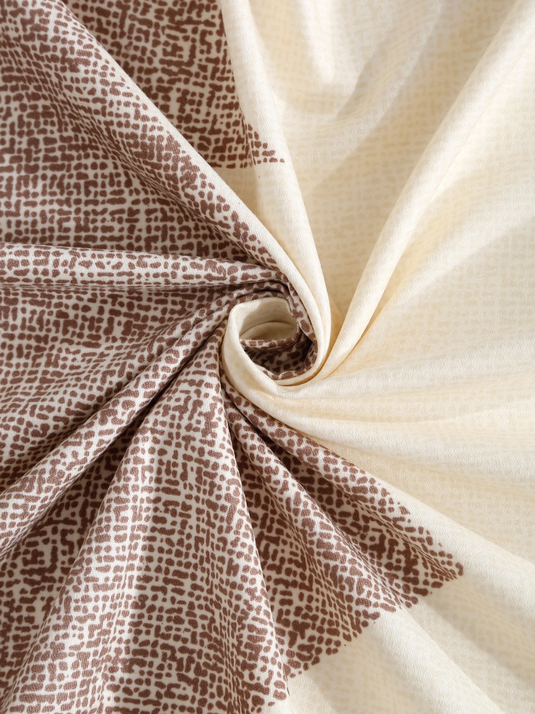 Multi Geometric 300 TC Cotton Blend Single Bedsheet Set in Book Fold Packing