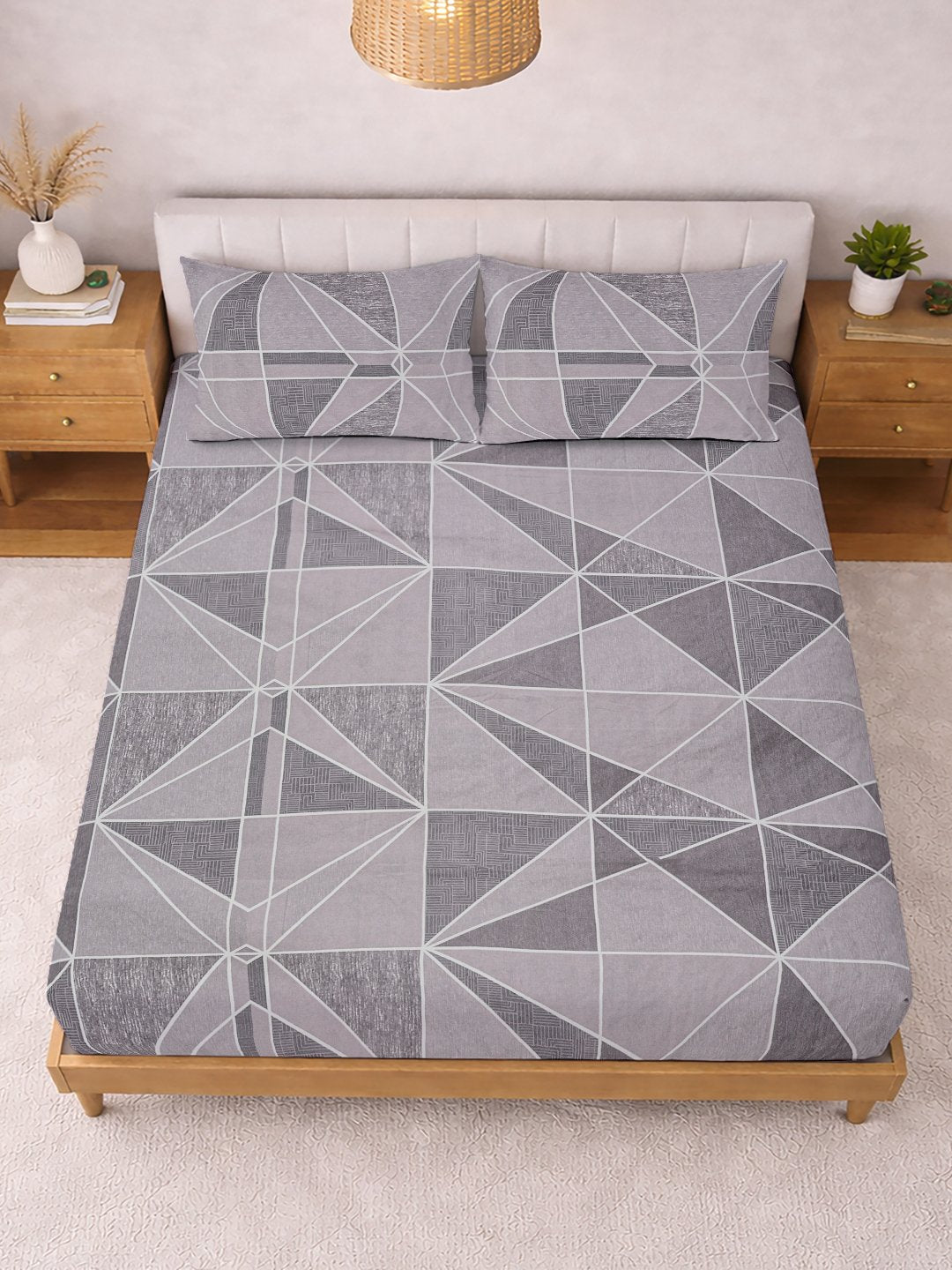 Purple Geometric Cotton Blend Double Bedsheet with 2 Pillow Covers