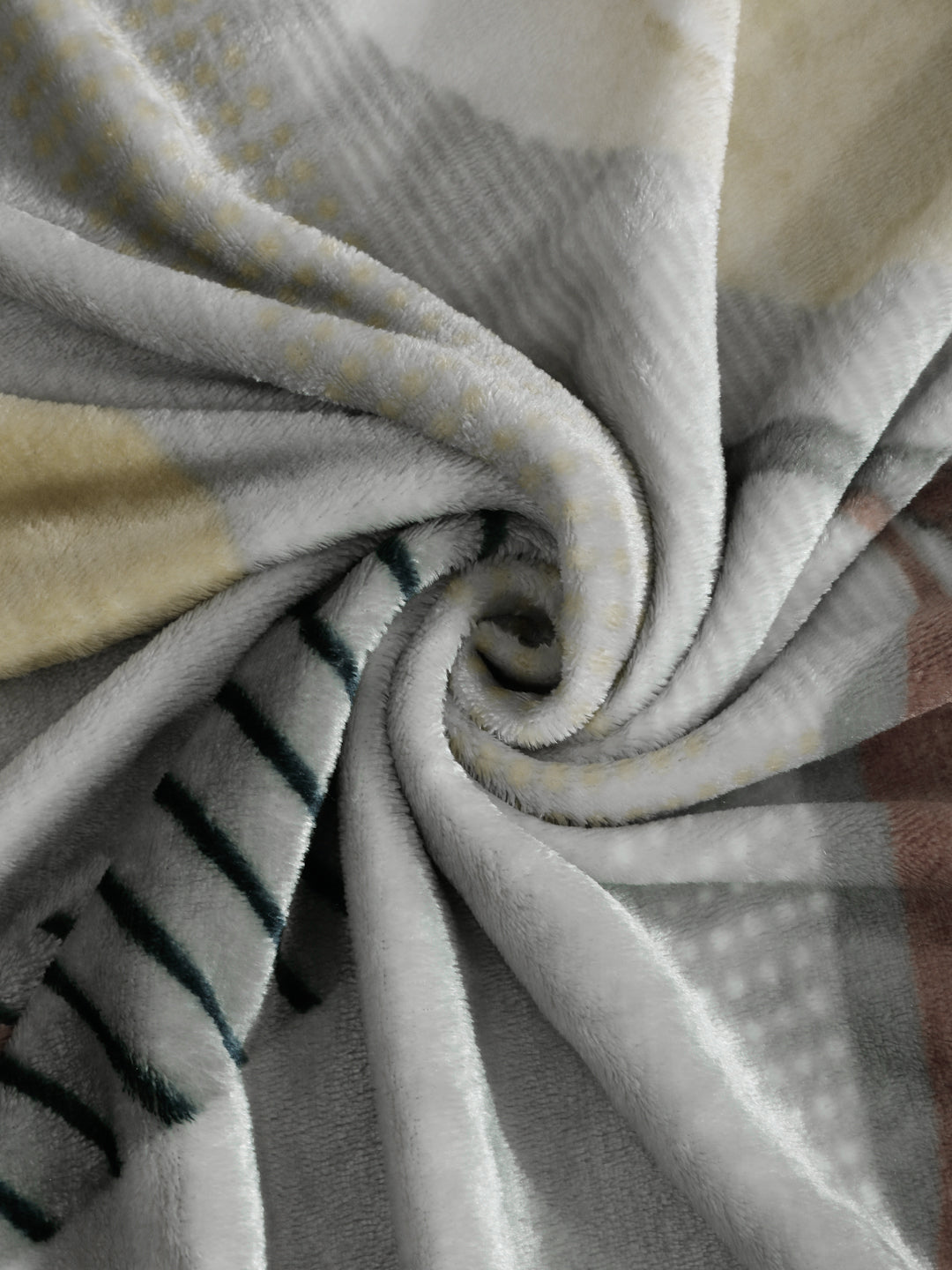Klotthe Grey Floral Woolen Double Bed Sheet with 2 Pillow Covers