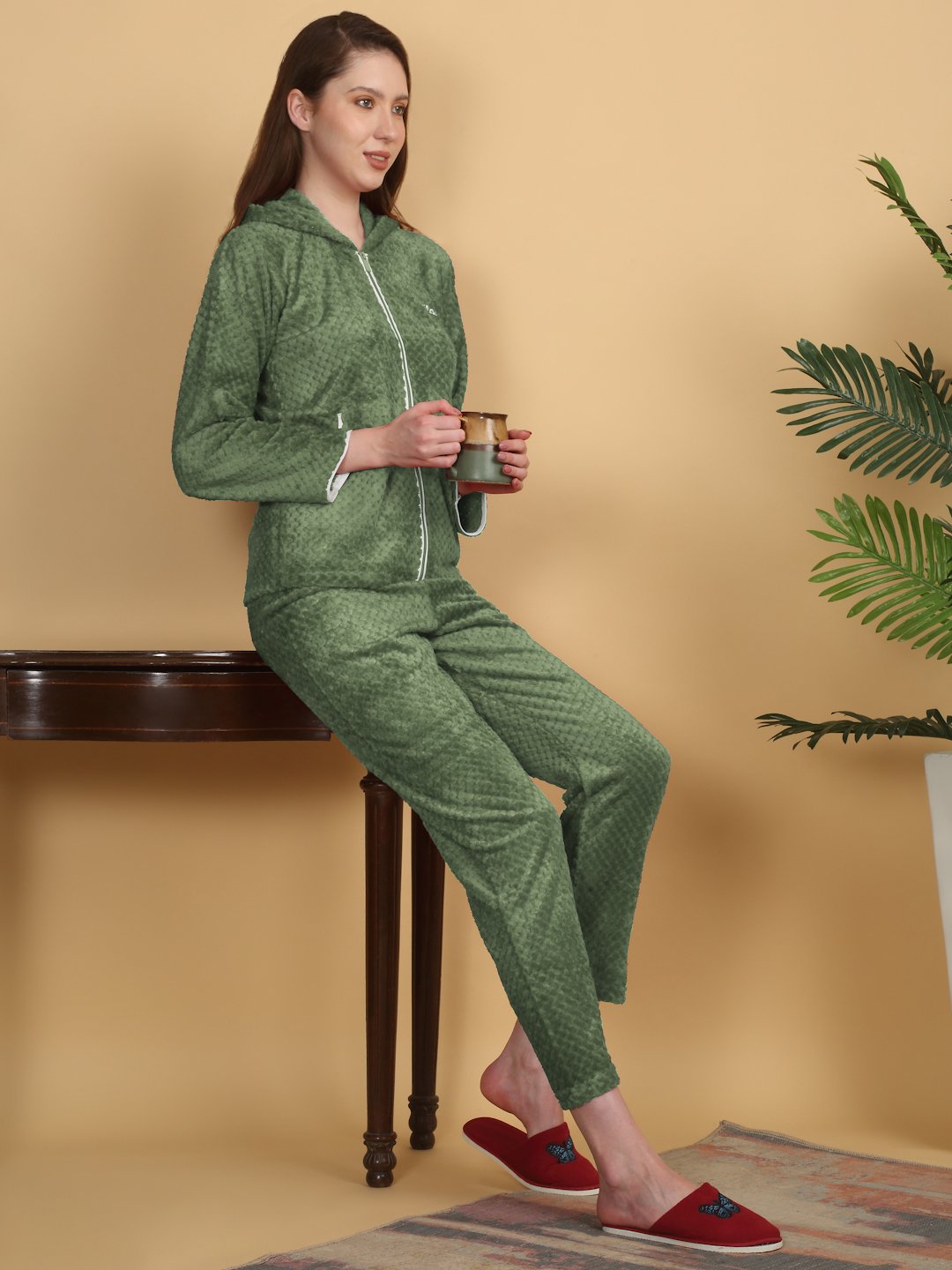 Women Green Solid Hooded Woolen Night Suit