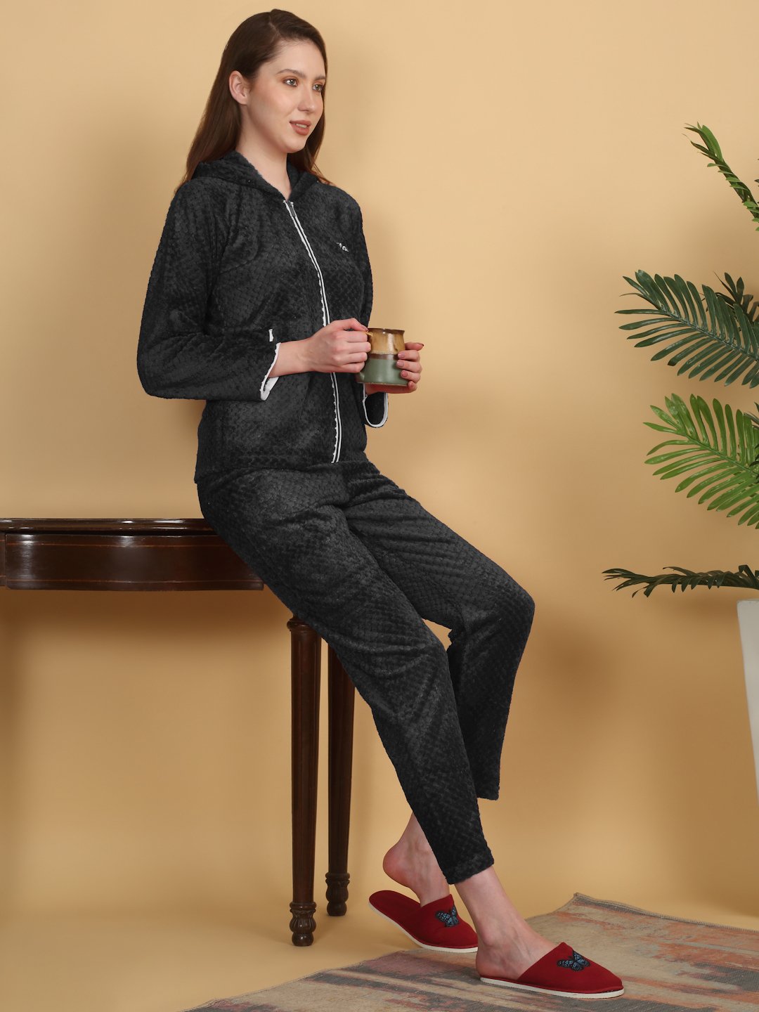 Women Black Solid Hooded Woolen Night Suit