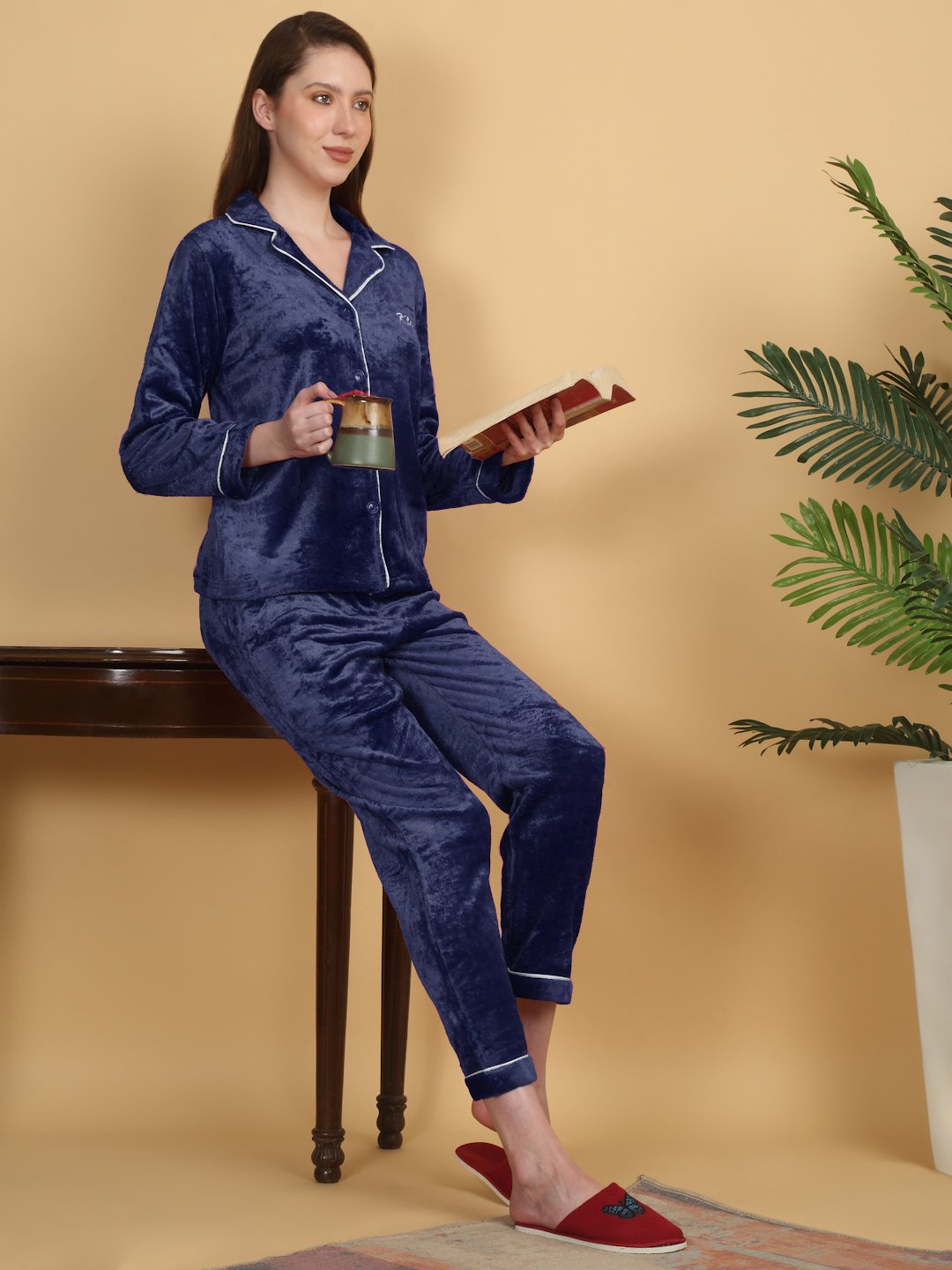 Klotthe Women Blue Solid Woolen Night Suit