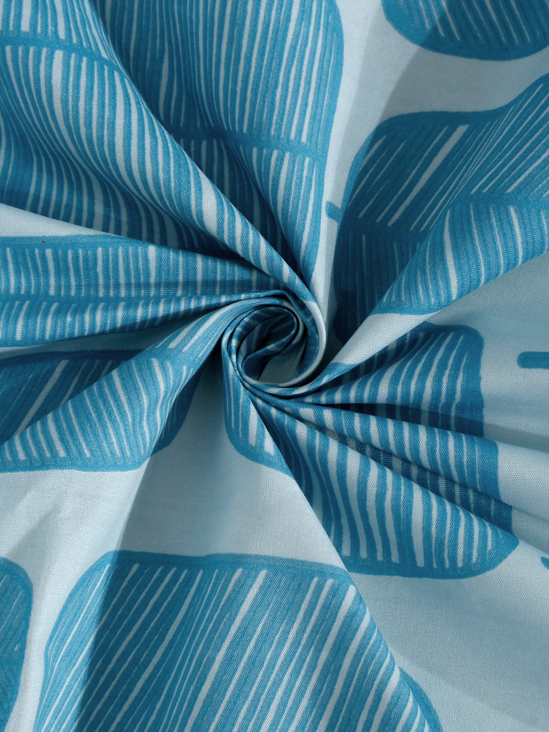 Klotthe Turquoise Geometric 300 TC Cotton Blend Double Bedsheet in Book Fold Packing