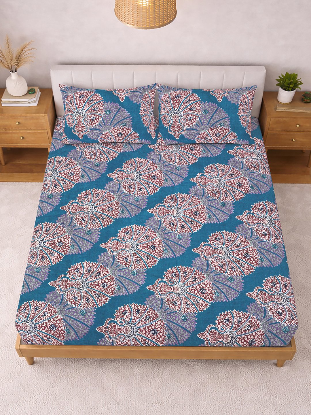 Blue Ethnic Motifs Fitted Fitted Cotton Blend Double Bedsheet with 2 Pillow Covers