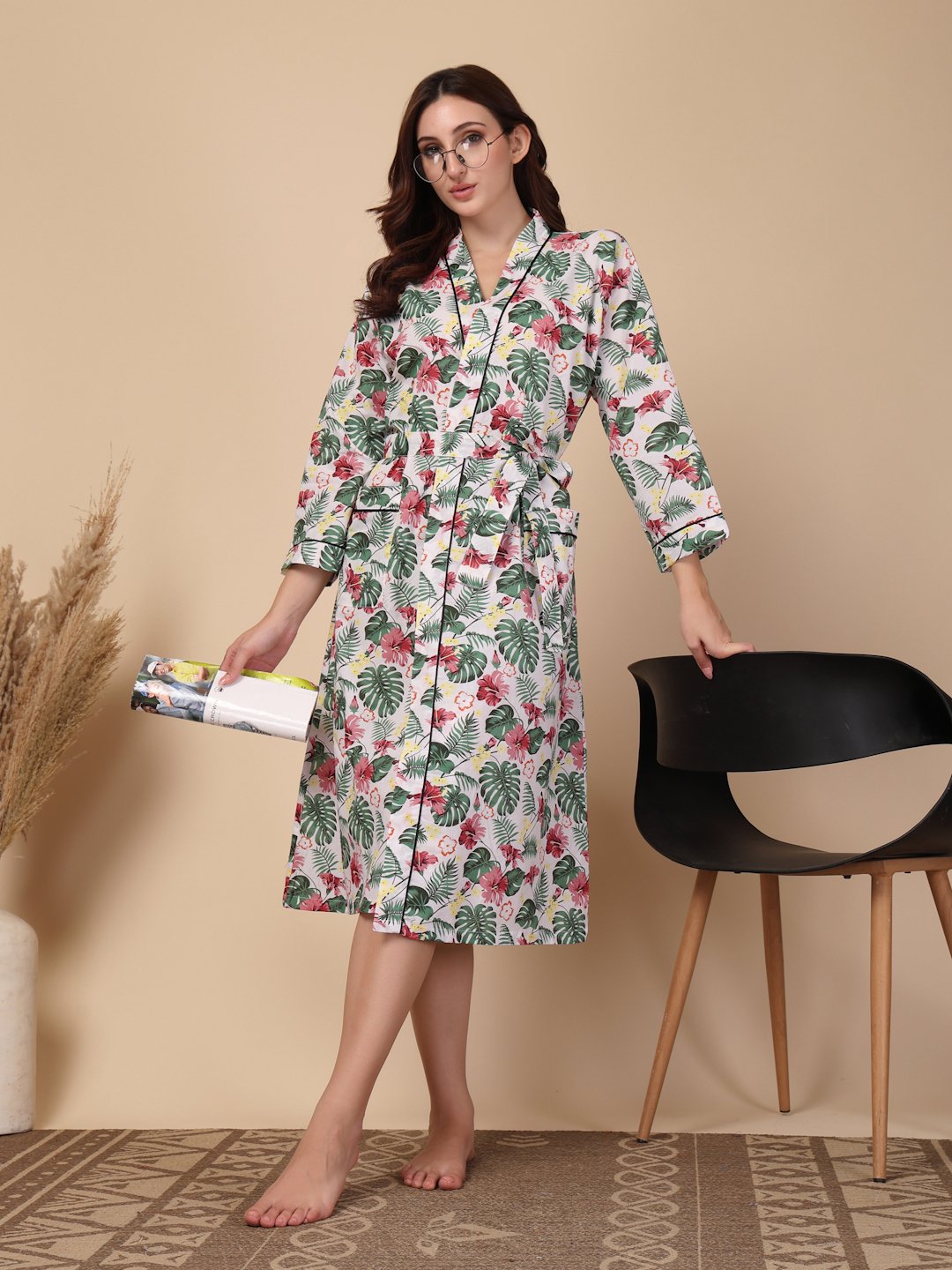 Women Printed White Floral Pure Cotton Bath Robe With Belt