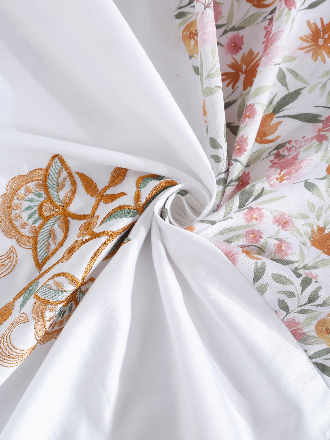 White Floral Embroidered 400 TC Cotton Fitted Double Bedsheet with 4 Pillow Covers & 2 Cushion Covers